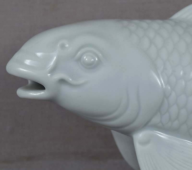 19c Hirado porcelain okimono KOI FISH - 3