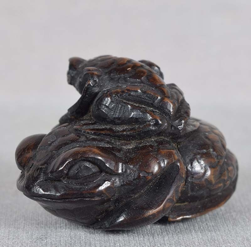 19c netsuke FROG & young by HYAKUSEN - 2