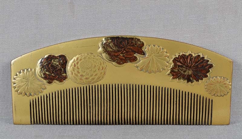19c Japanese lacquer KUSHI hair COMB blooming chrysanthemums - 2