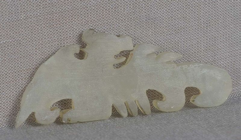 18c Chinese JADE plaque DRAGON - 2