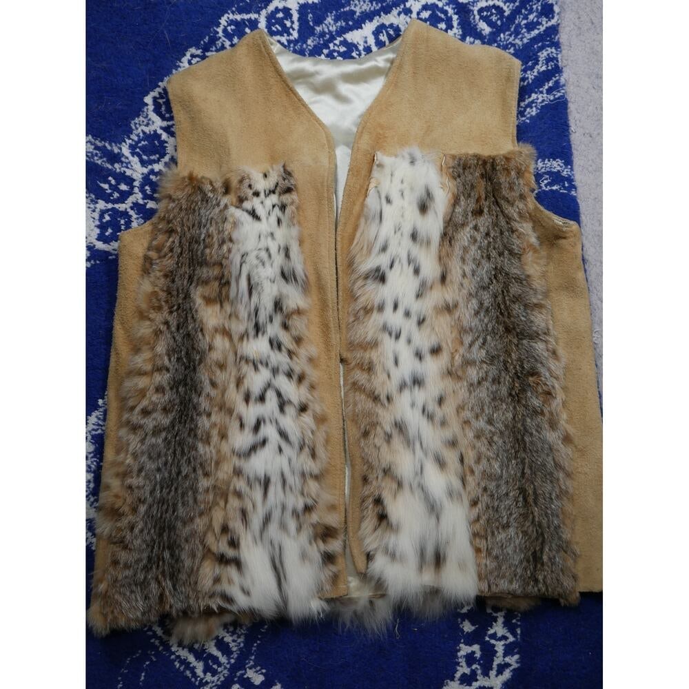 Homemade Boho Lynx & Suede Fur Vest Coat Jacket: Here is a homemade Lynx vest, It is a thick camel color suede, with pieces of lynx fur sewn on it. it has raw edges and is boho shabby chic, not new perfect. The lining was stitched in & has stains & 