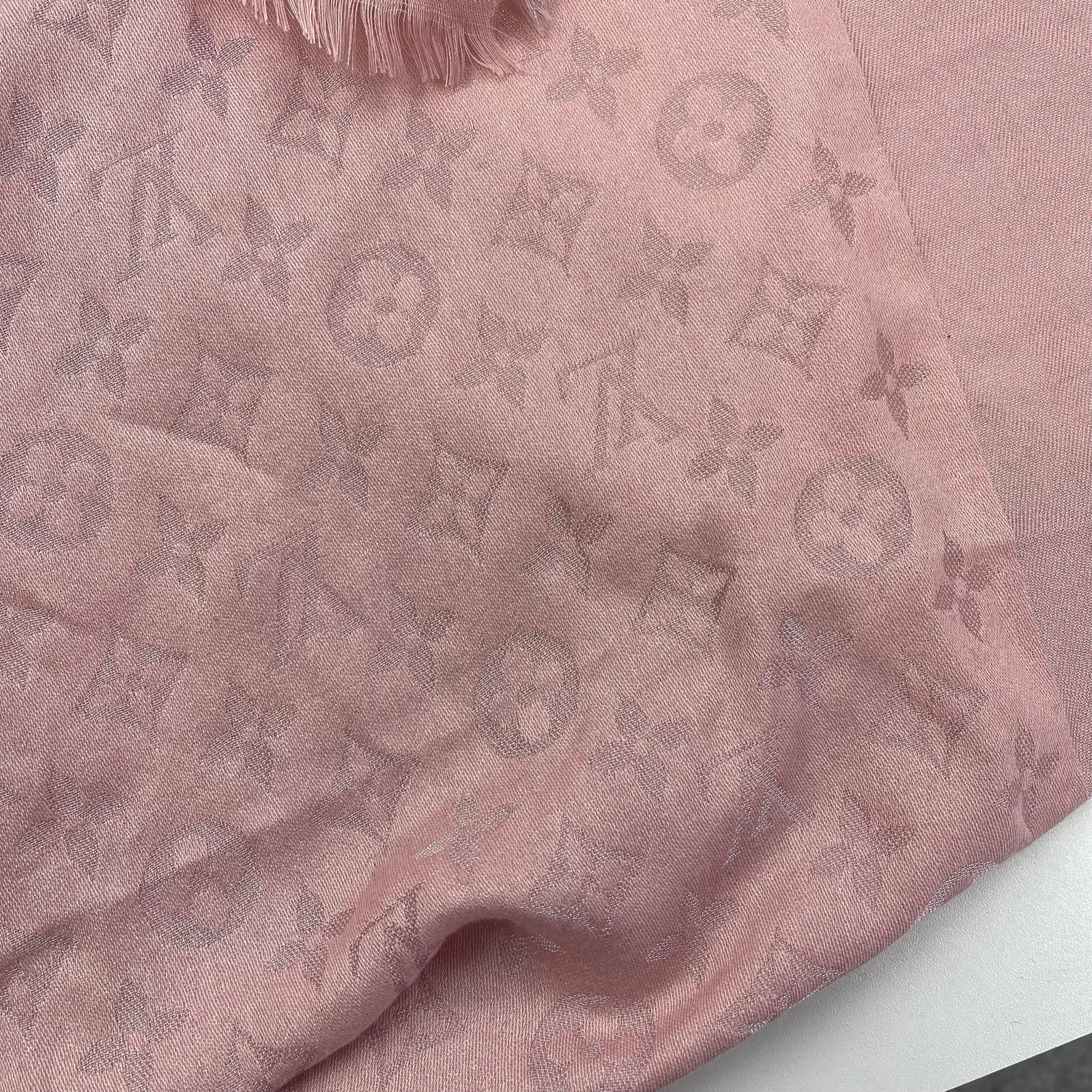 Louis Vuitton Pink 60% Silk 40% Wool Large Shawl - 5