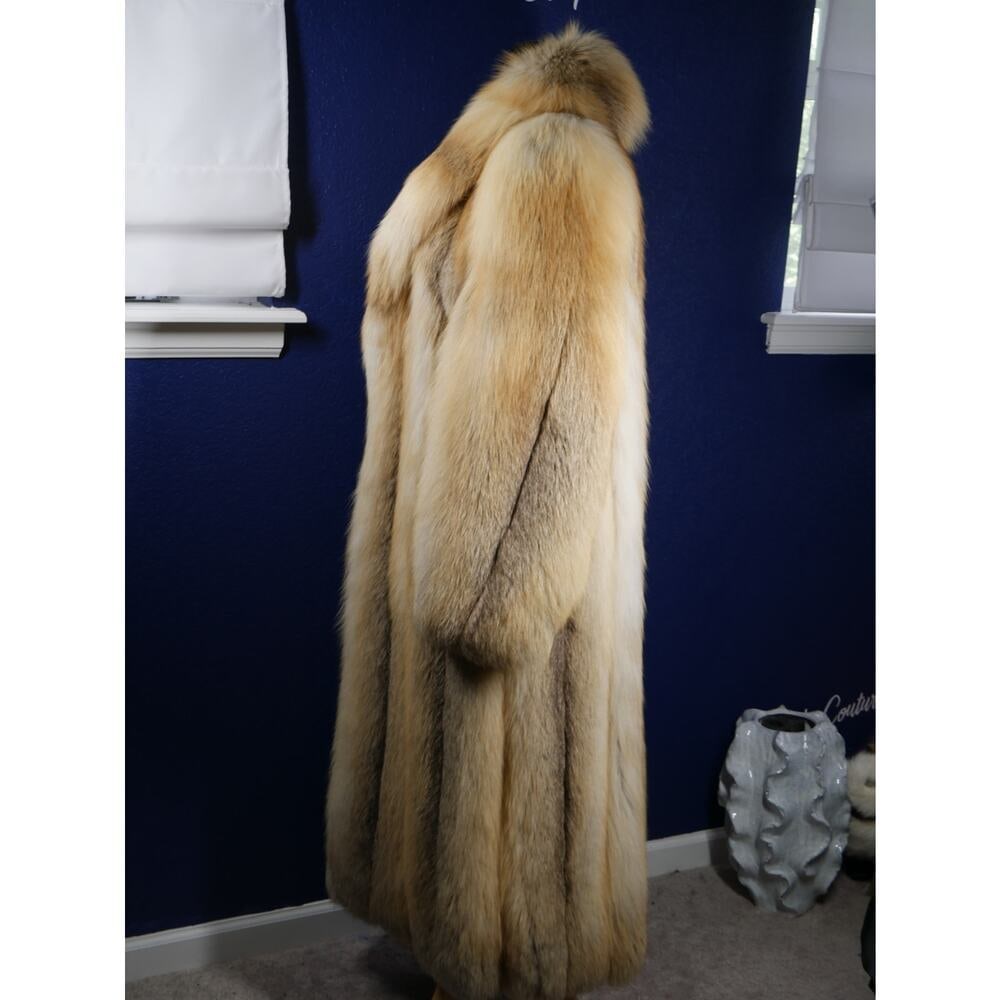 Stunning Full Length Golden Island Isle Fox Fur Coat Jacket - 2
