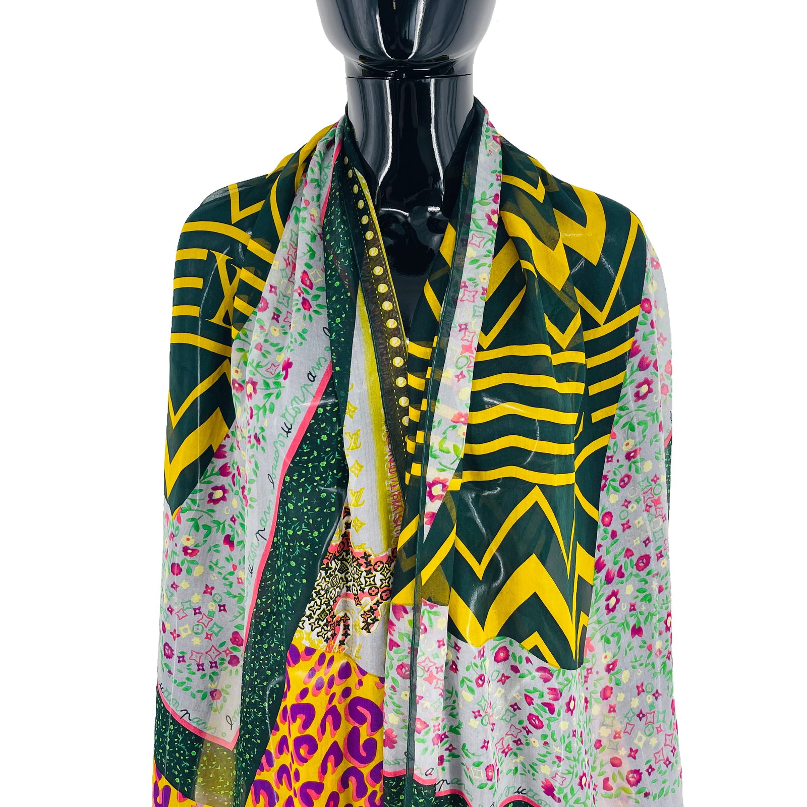 Louis Vuitton Green Printed 100% Silk Scarf - 2