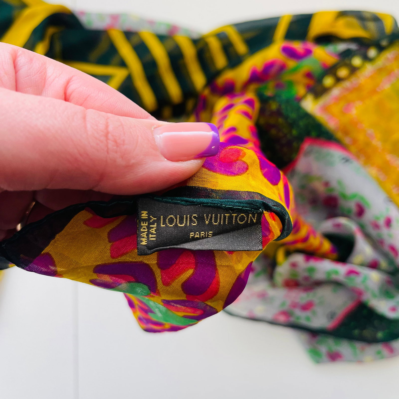 Louis Vuitton Green Printed 100% Silk Scarf - 6