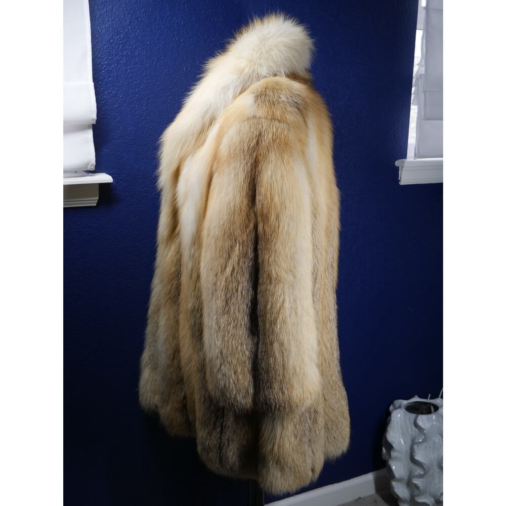 Stunning Golden Island Fox Fur Stroller Coat Jacket - 2