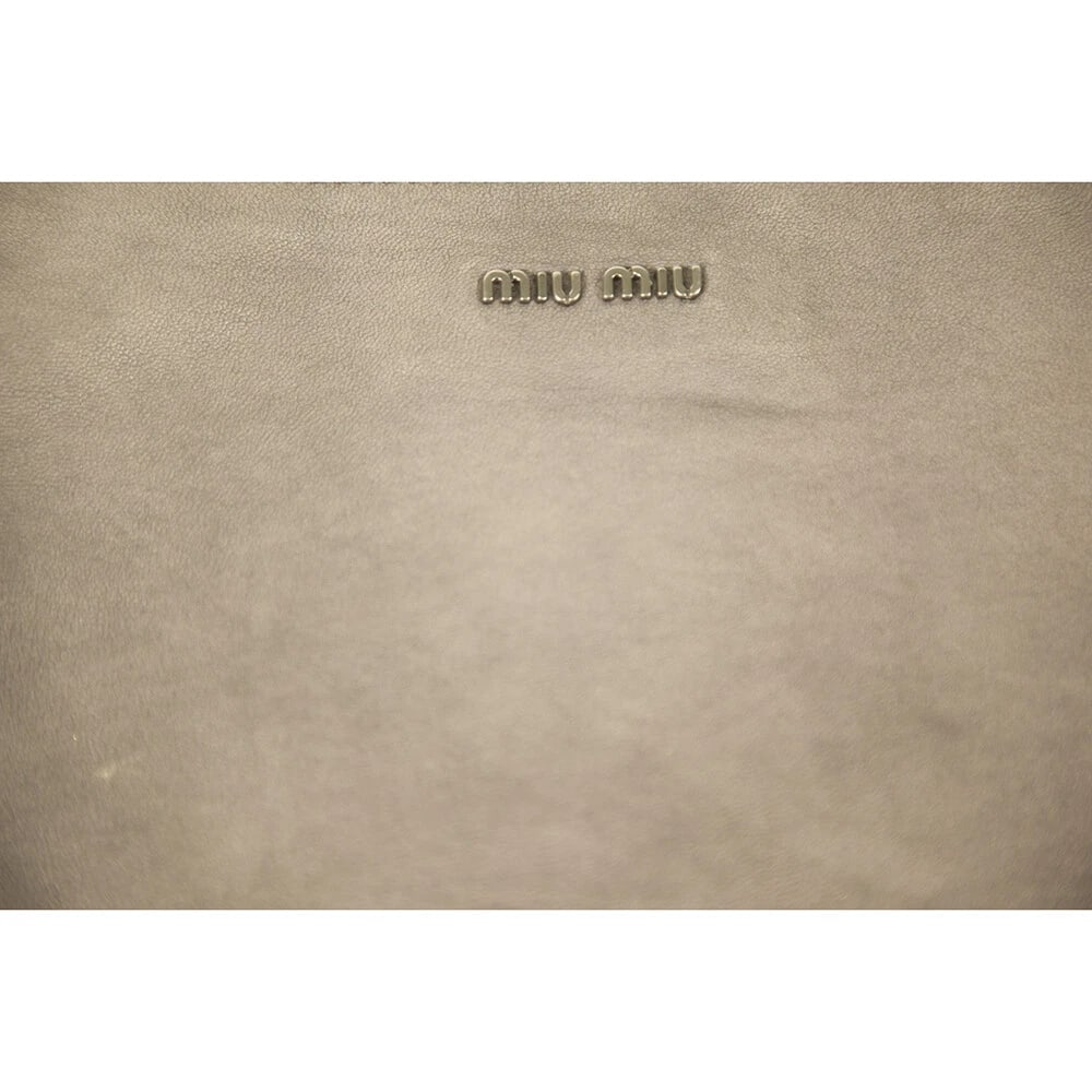 Miu Miu gray distressed leather medium sized clutch bag with gunmetal hardware - 7