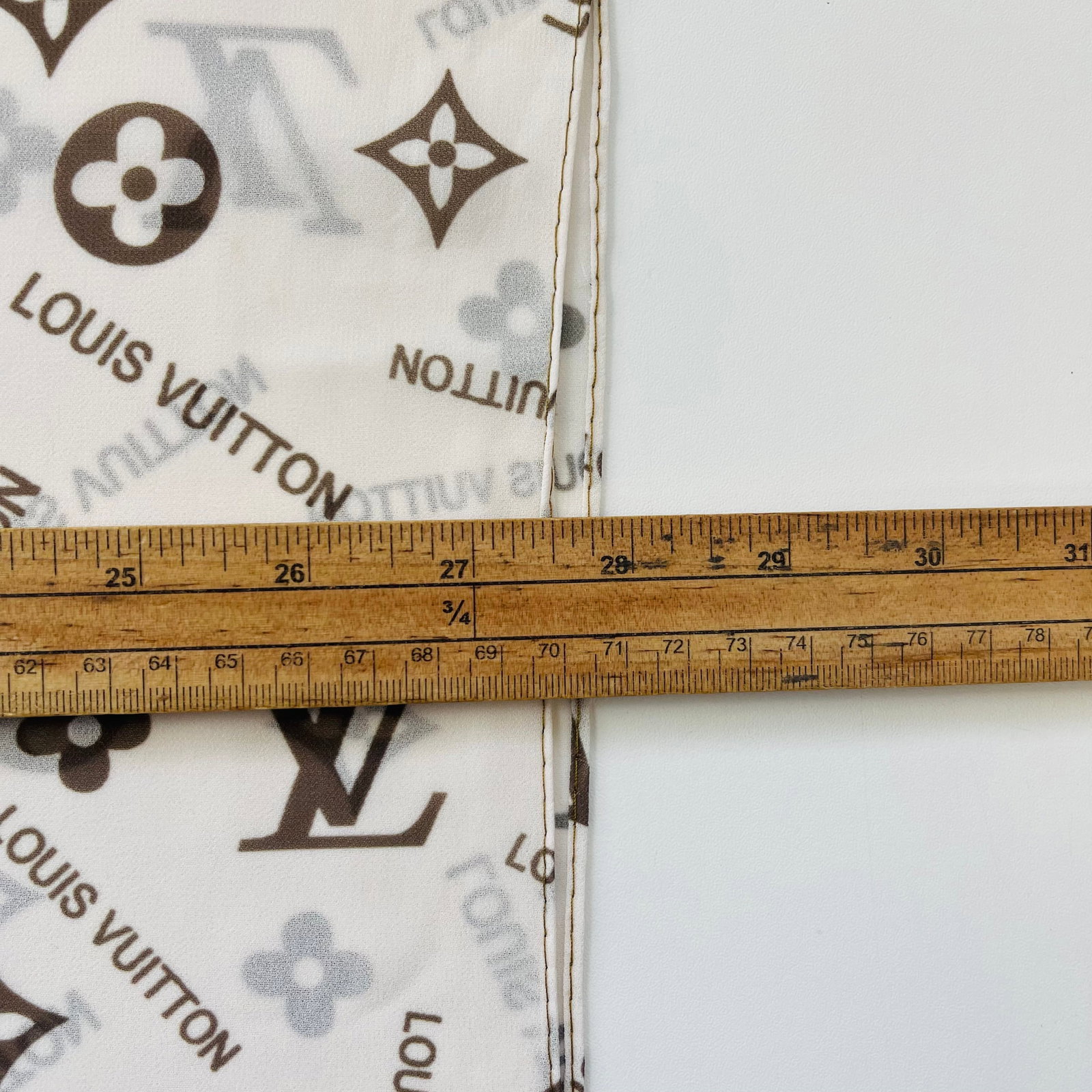 Louis Vuitton White Monogram 100% Silk Scarf - 6