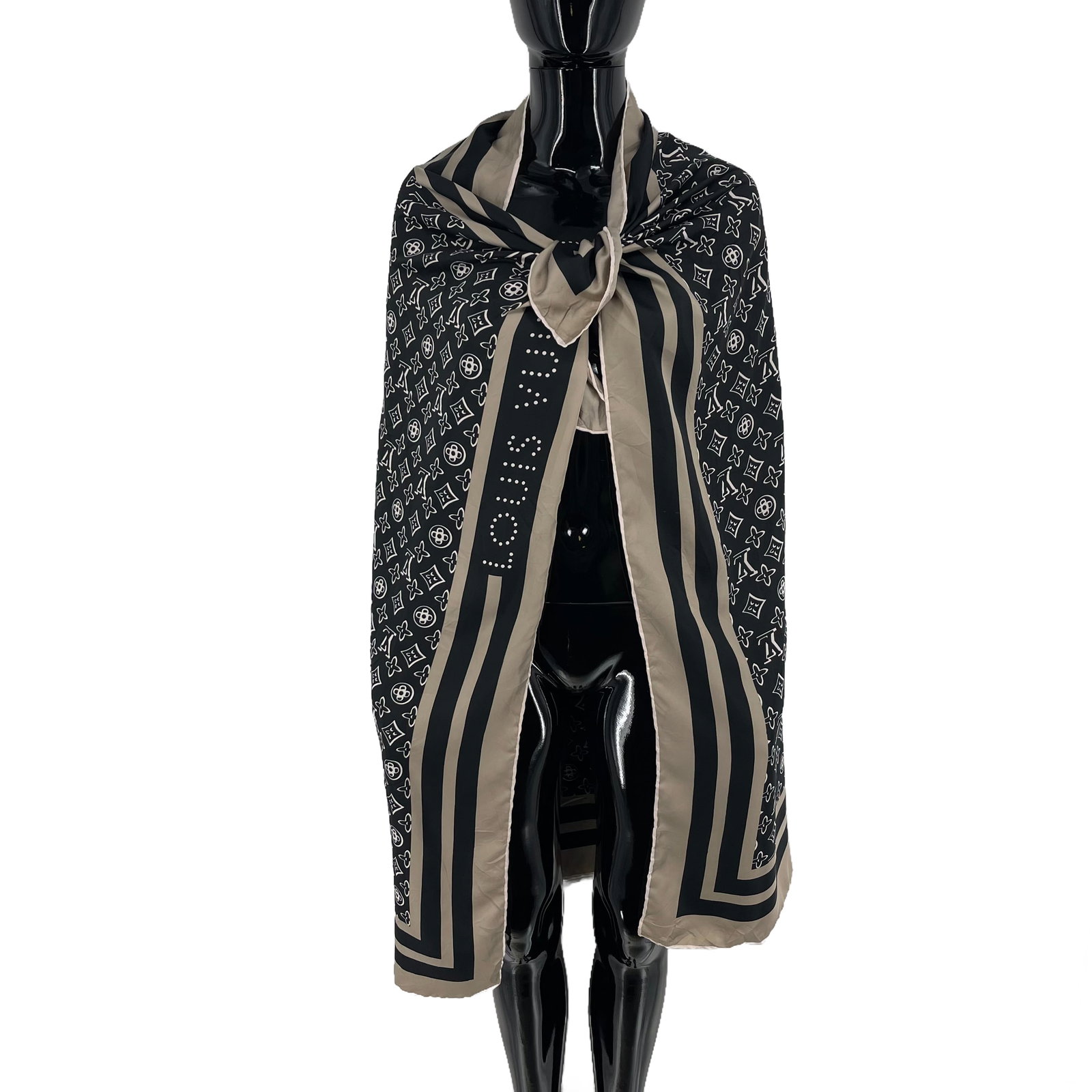 Louis Vuitton Black Monogram 100% Silk Scarf: Title: Louis Vuitton Black Monogram 100% Silk Scarf Brand:Louis Vuitton Date/Period:Modern Materials:100% Silk Size:One Size Description:Louis Vuitton Black Monogram 100% Silk Scarf Reserve: $130.00