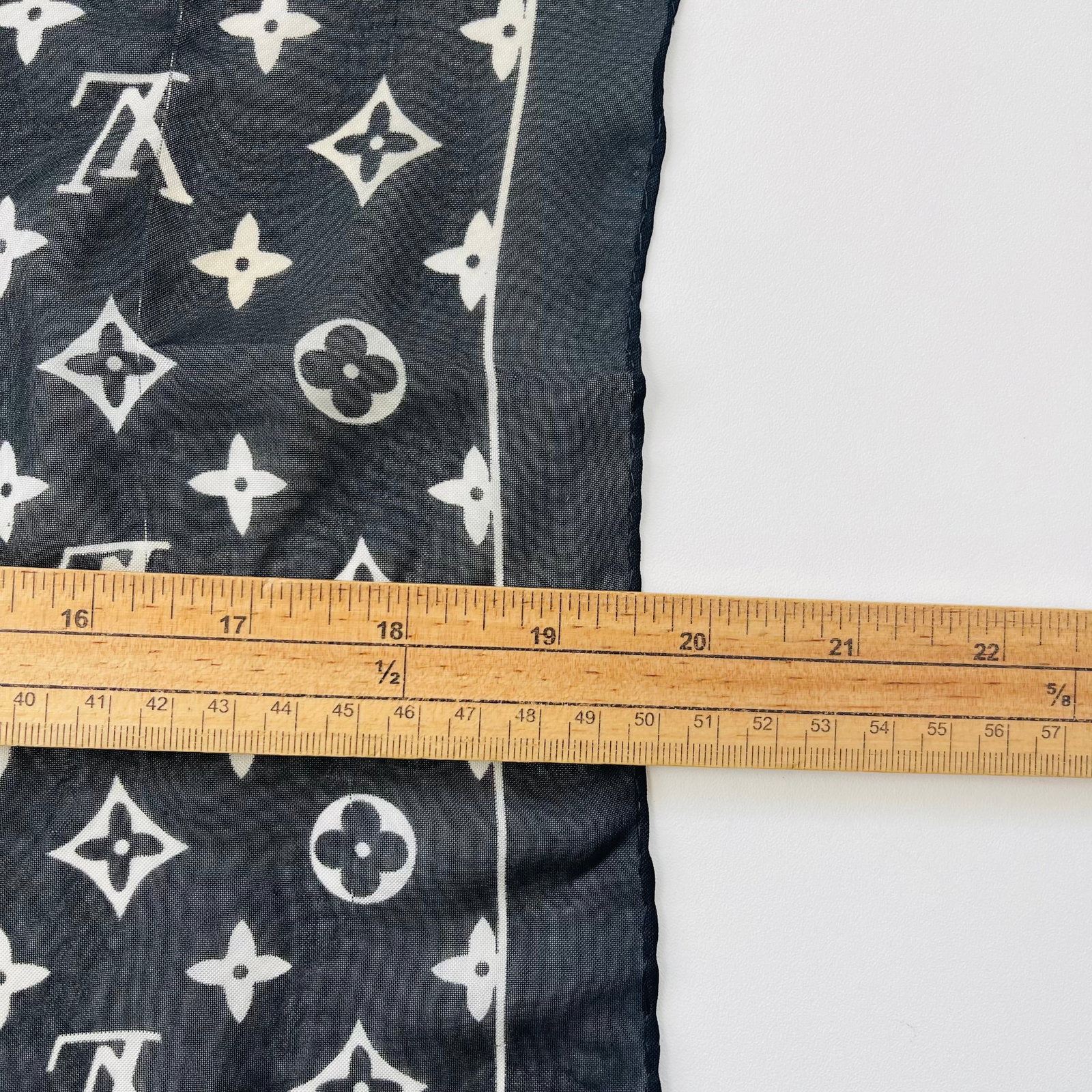 Louis Vuitton Black Monogram 100% Silk Scarf - 5