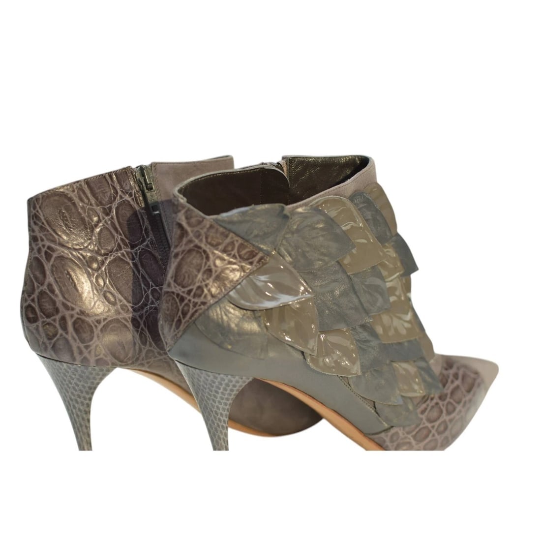 Chloe gray pointed toe crocodile embossed leather and suede ankle boots 39,5 - 9