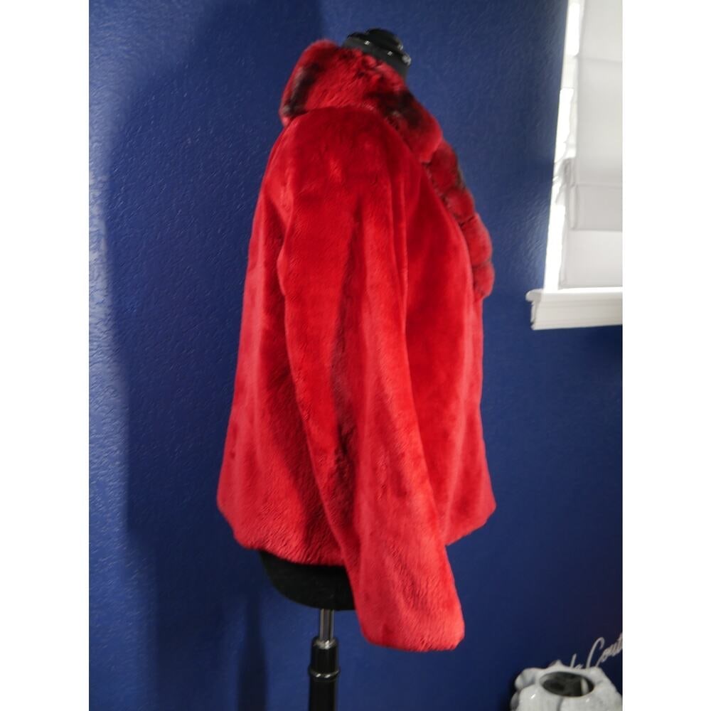 Gorgeous Bloomingdale's Red Sheared Beaver & Chinchilla Fur Coat Jacket - 4