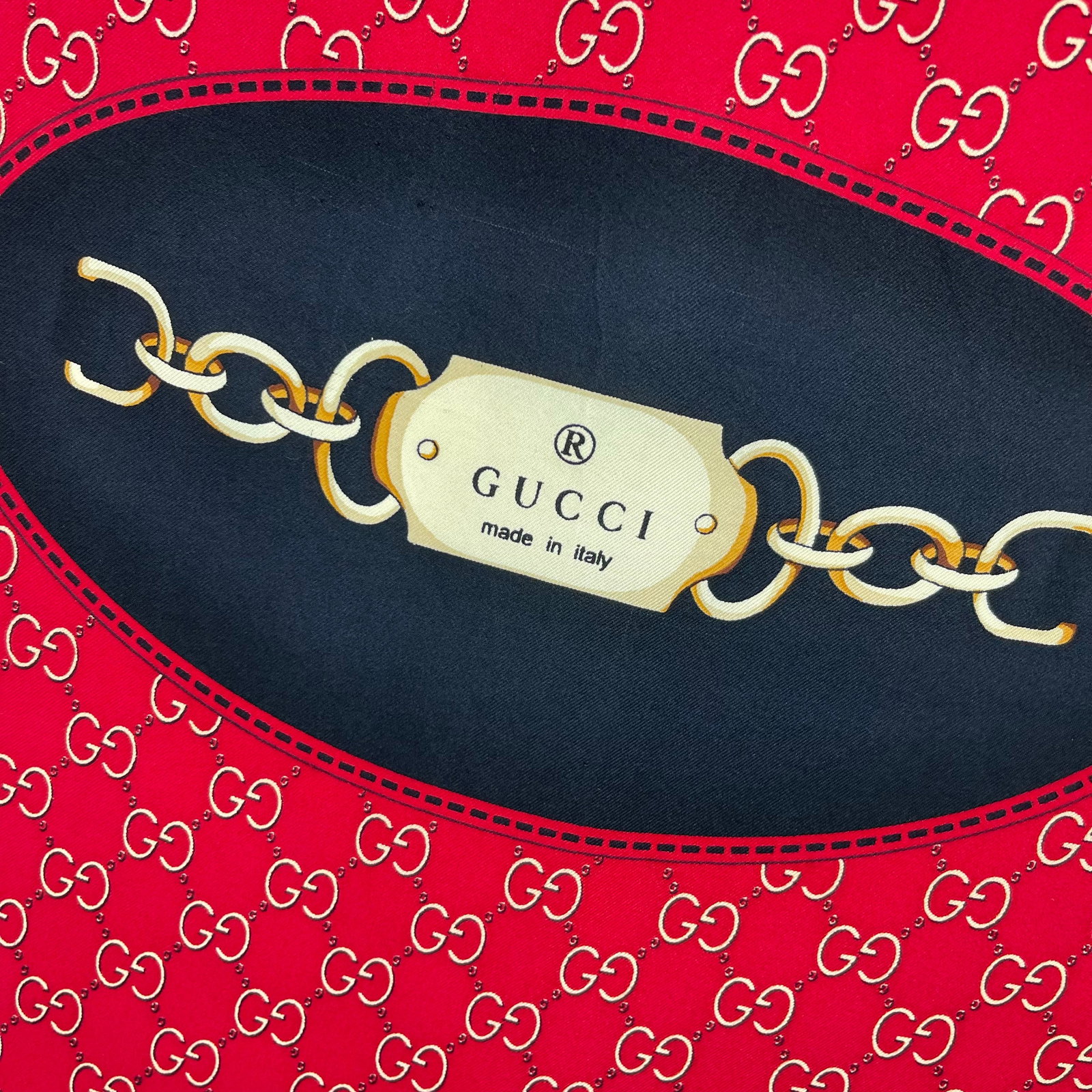 Gucci Red Printed 100% Silk Scarf - 2