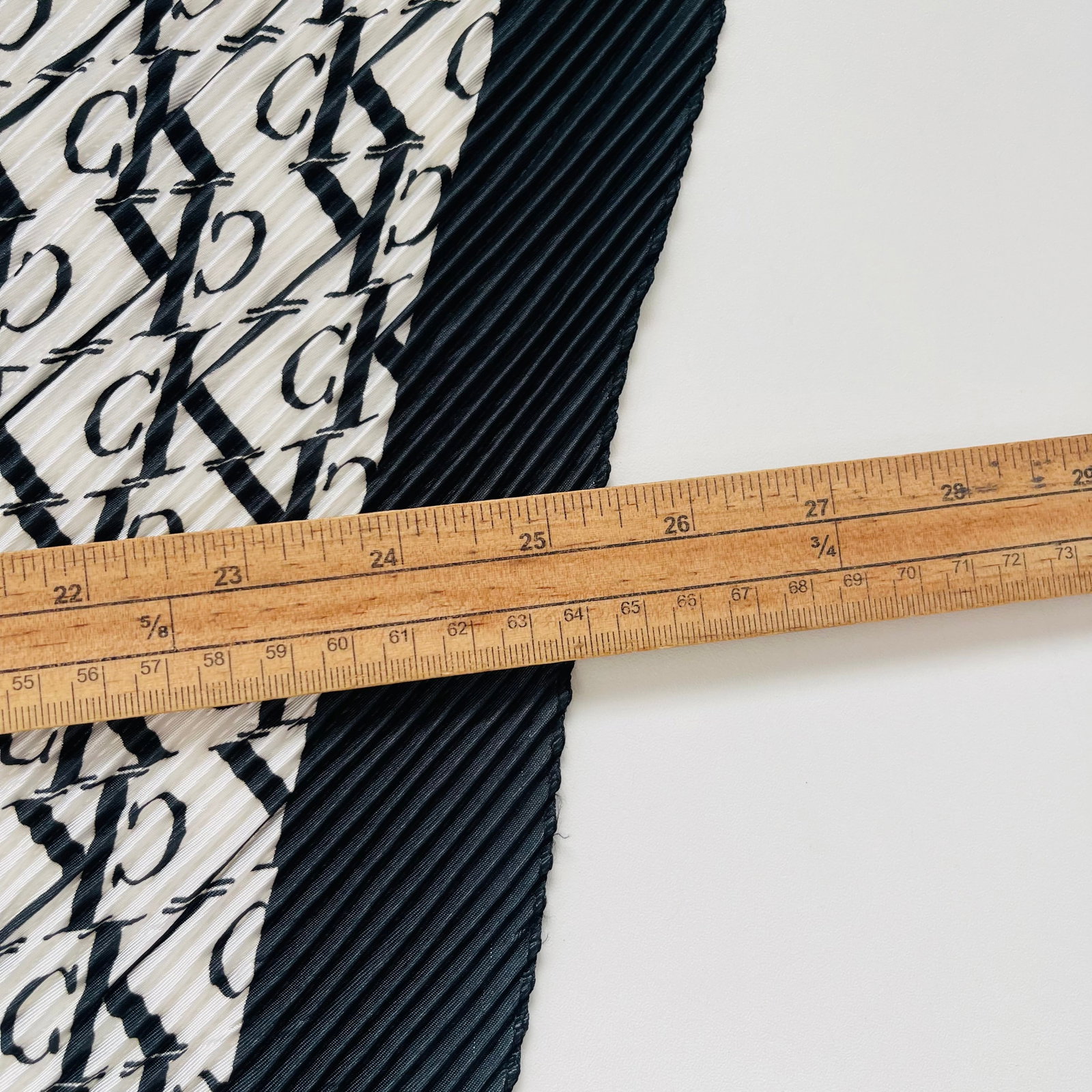 Calvin Klein White & Black Monogram Stretch 100% Silk Scarf - 5