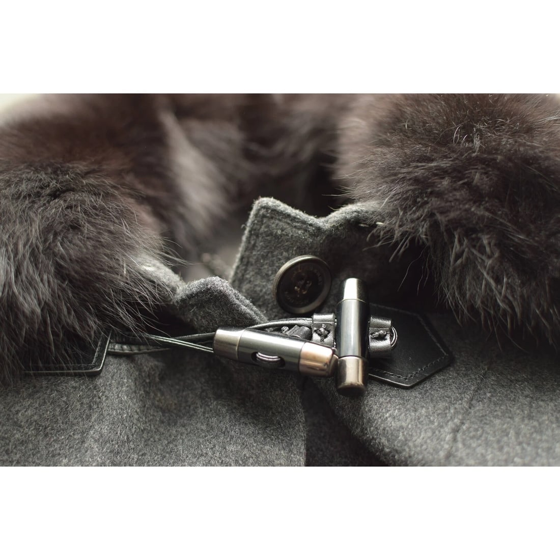 Burberry Gray black virgin wool & cashmere blend coat with black fur US 6, IT 40 - 6