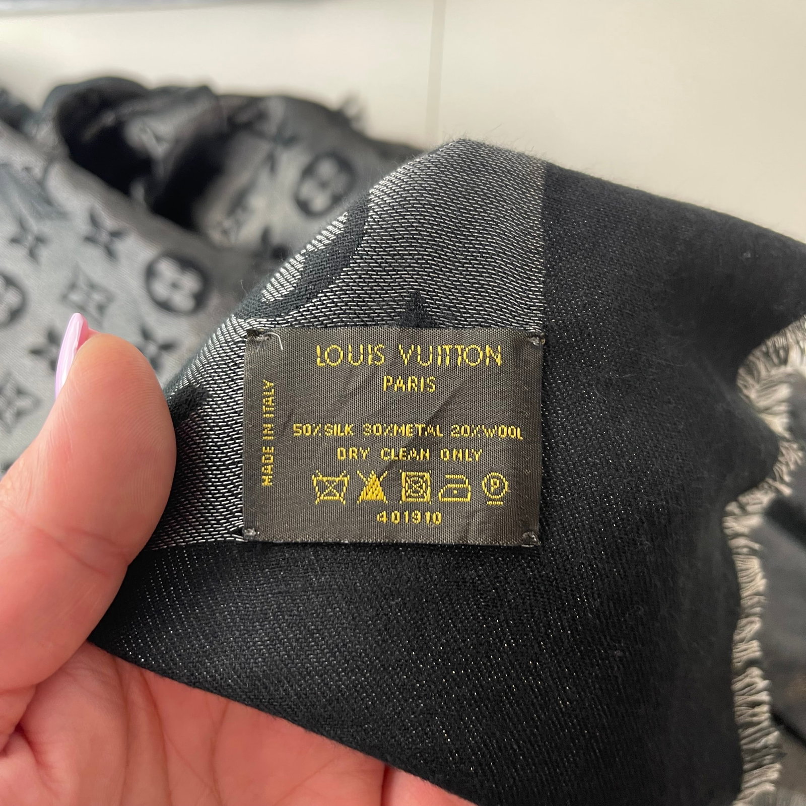 Louis Vuitton Black Reversible Silk Wool Scarf - 6
