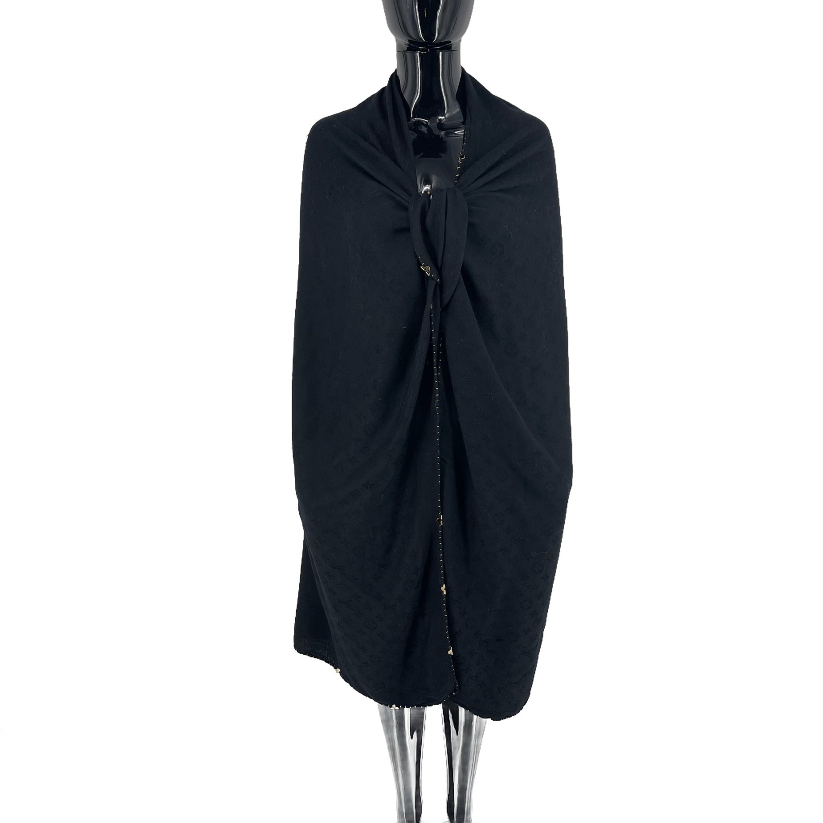 Louis Vuitton Black Monogram Silk Wool Scarf: Title: Louis Vuitton Black Monogram Silk Wool Scarf Brand:Louis Vuitton Date/Period:Modern Materials:50% Silk 30% Metal 20% Wool Size:One Size Description:Louis Vuitton Black Monogram Silk Wool Scarf 
