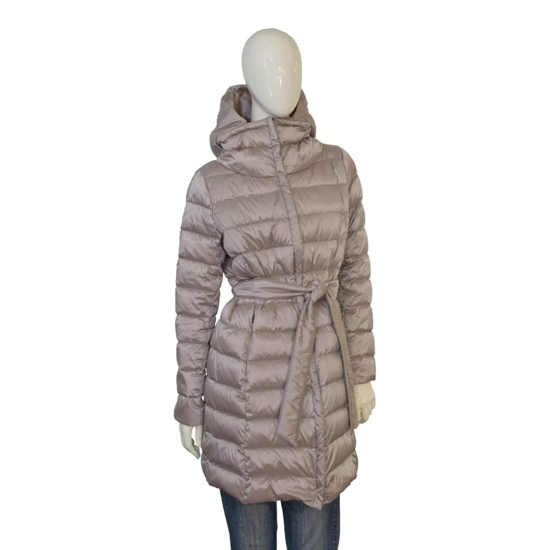 Weekend Max Mara Beige Quilted Padded Down Coat with Belt & Hood – Size IT 44 (1 of 14)