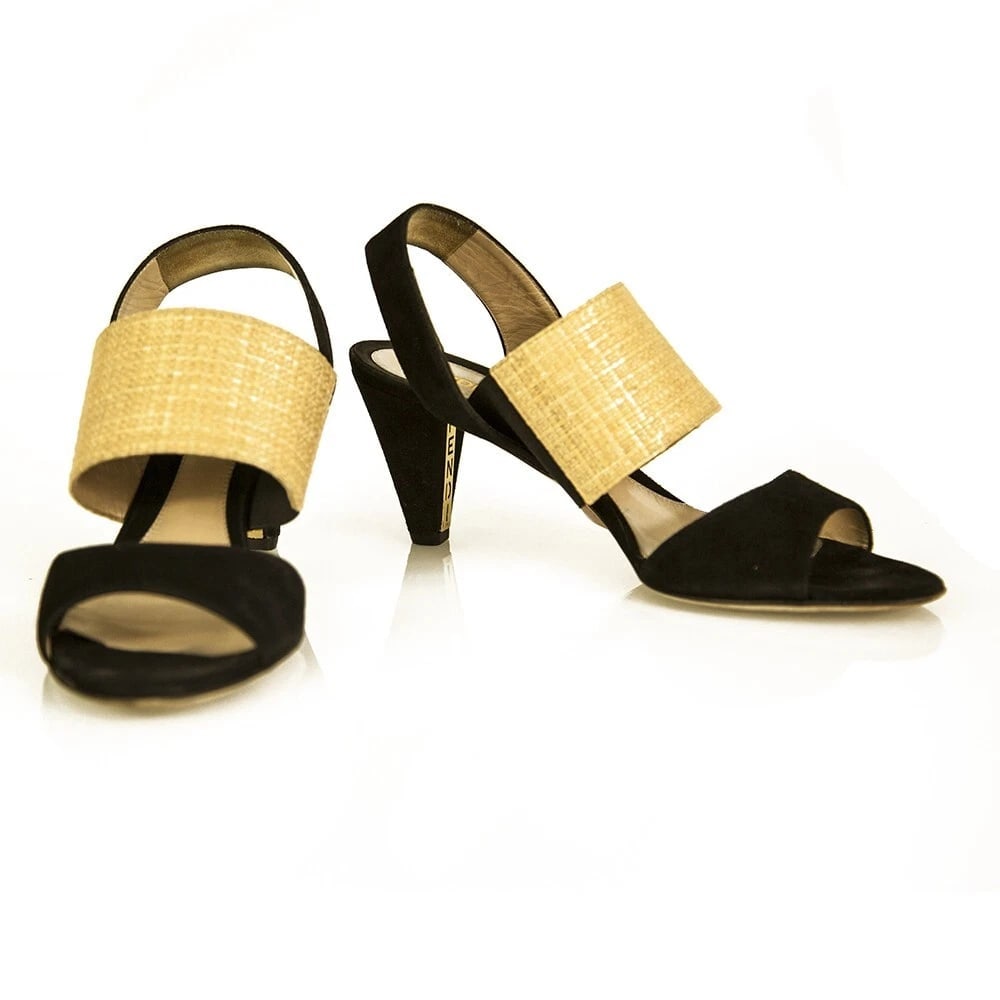 Fendi Black Suede Beige Raffia Open Toe Sandals Shoes Slingback Heels size 39: Title: Fendi Black Suede Beige Raffia Open Toe Sandals Shoes Slingback Heels size 39 Description:Fendi Dark Blue & Brown Mary Janes Leather Slingback Pumps Shoes white pearls 39 Fendi Black Suede