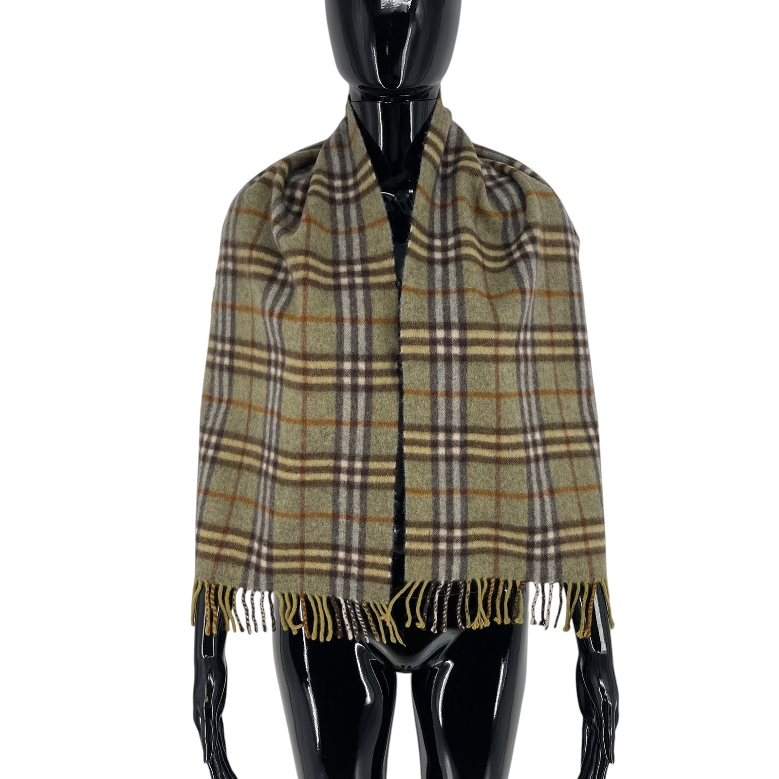 Burberry Green Plaid 90% Wool 10% Cashmere Scarf: Title: Burberry Green Plaid 90% Wool 10% Cashmere Scarf Brand:Burberry Date/Period:Modern Materials:90% Wool 10% Cashmere Size:One Size Description:Burberry Green Plaid 90% Wool 10% Cashmere Scarf Res