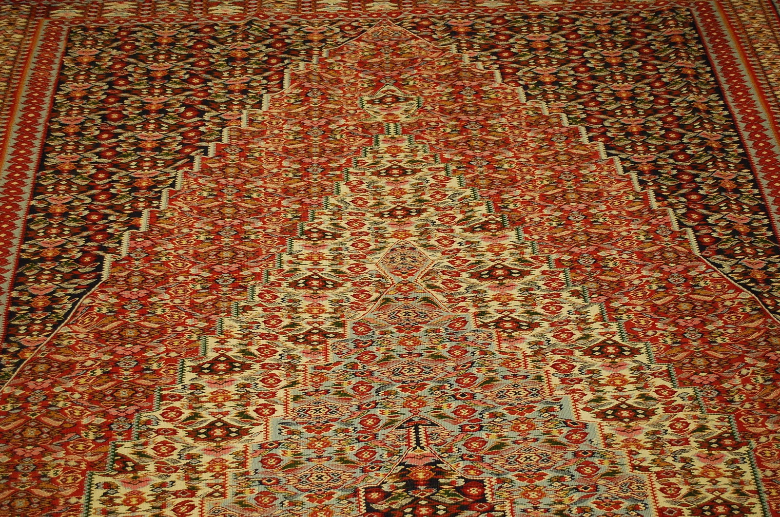 Persian SENNAH KILIM ,6.4x9.7 - 6