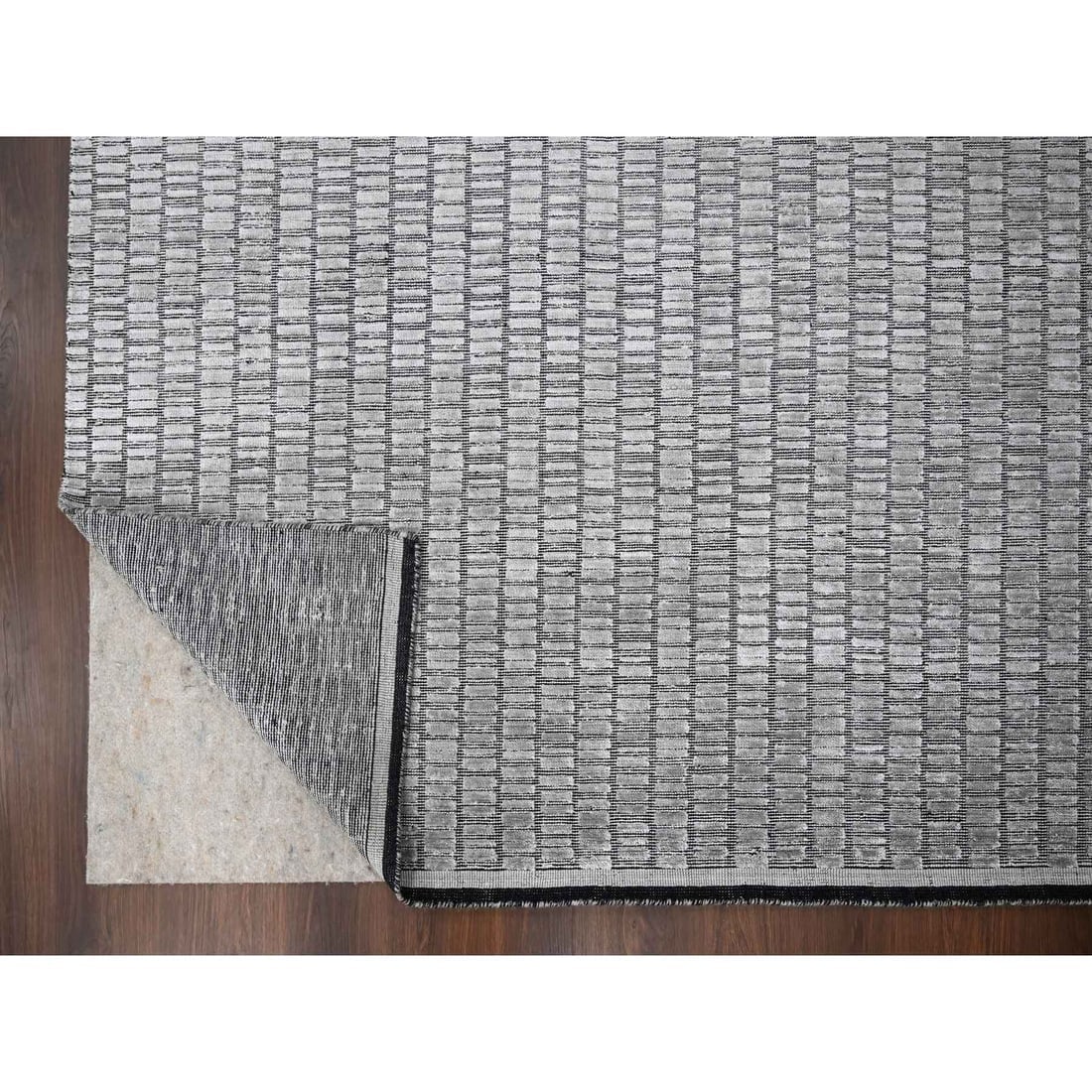 Gray and Black Hand Loomed Wool and Silk Modern Roman Design Rug - 4