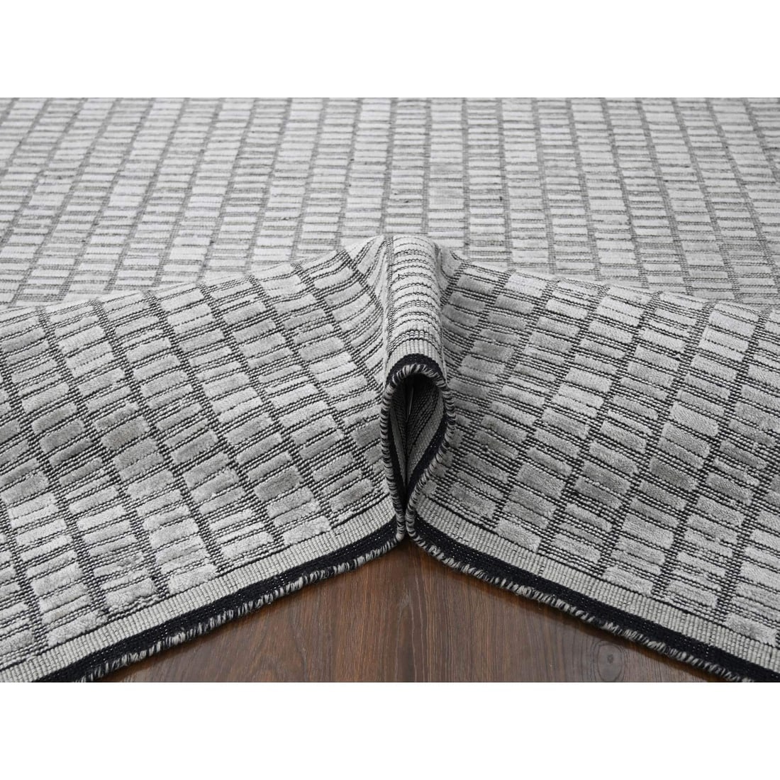 Gray and Black Hand Loomed Wool and Silk Modern Roman Design Rug - 5