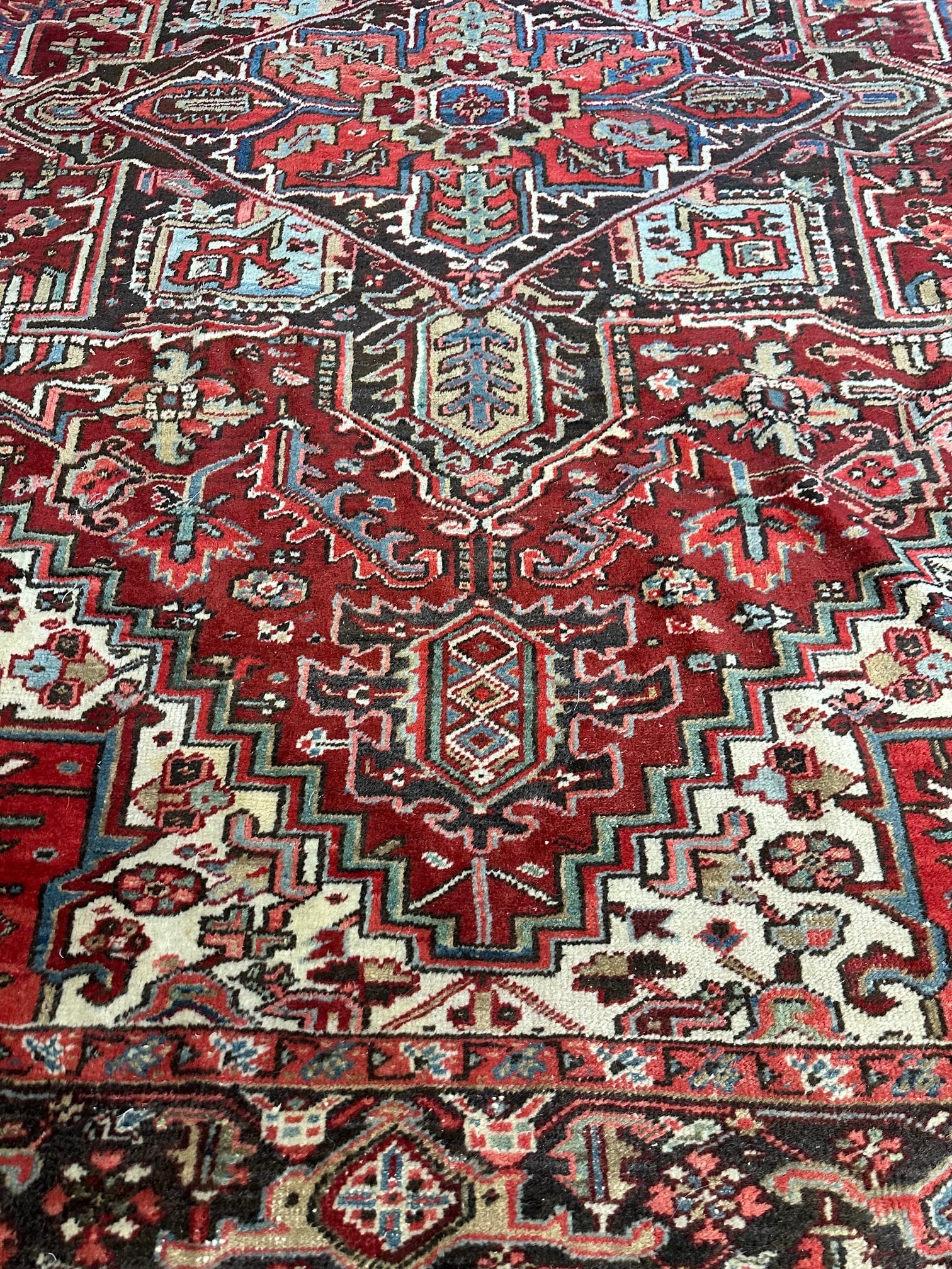 Hand Knotted Heriz -8.5x12.9 - 2