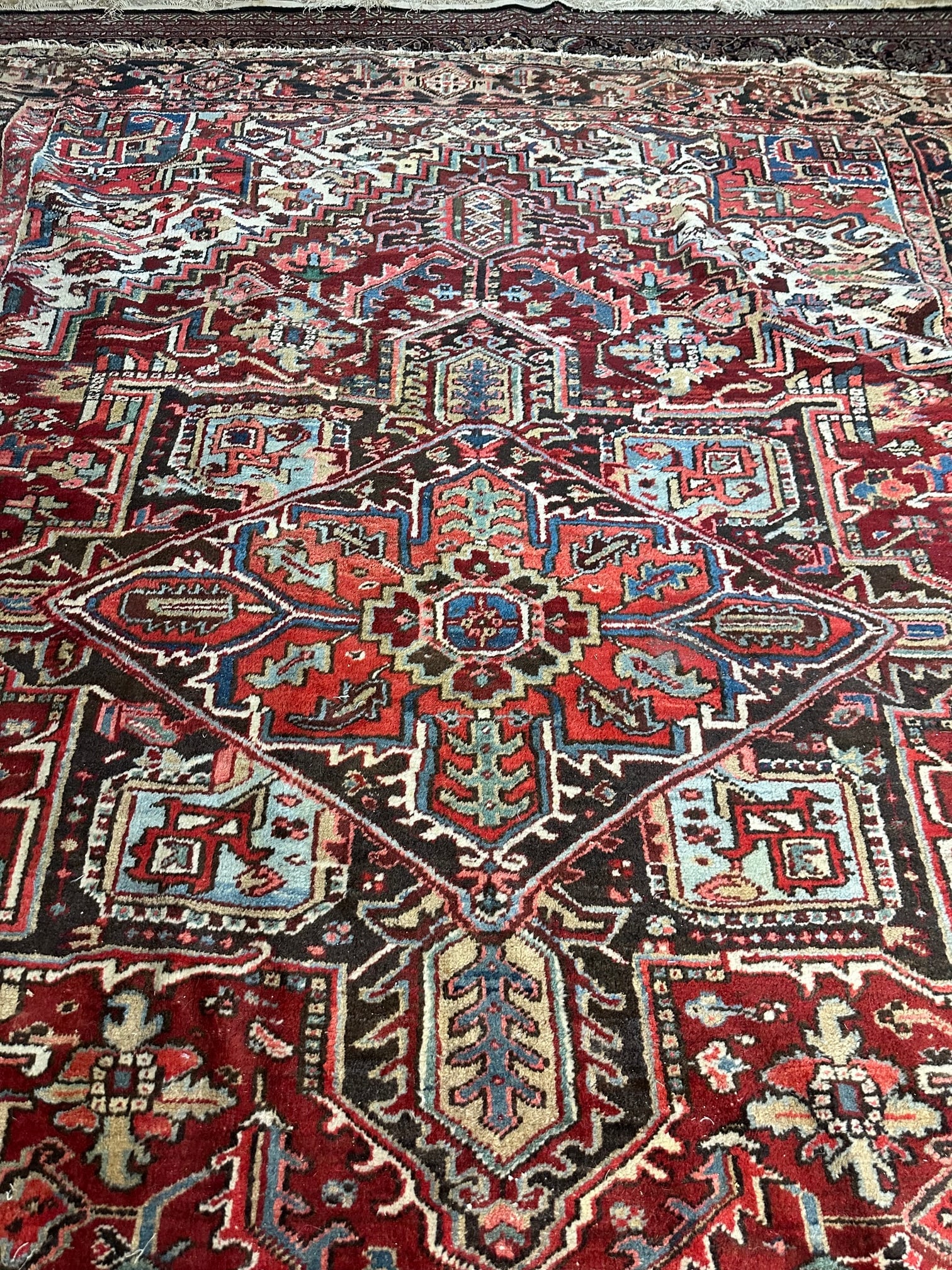 Hand Knotted Heriz -8.5x12.9 - 3
