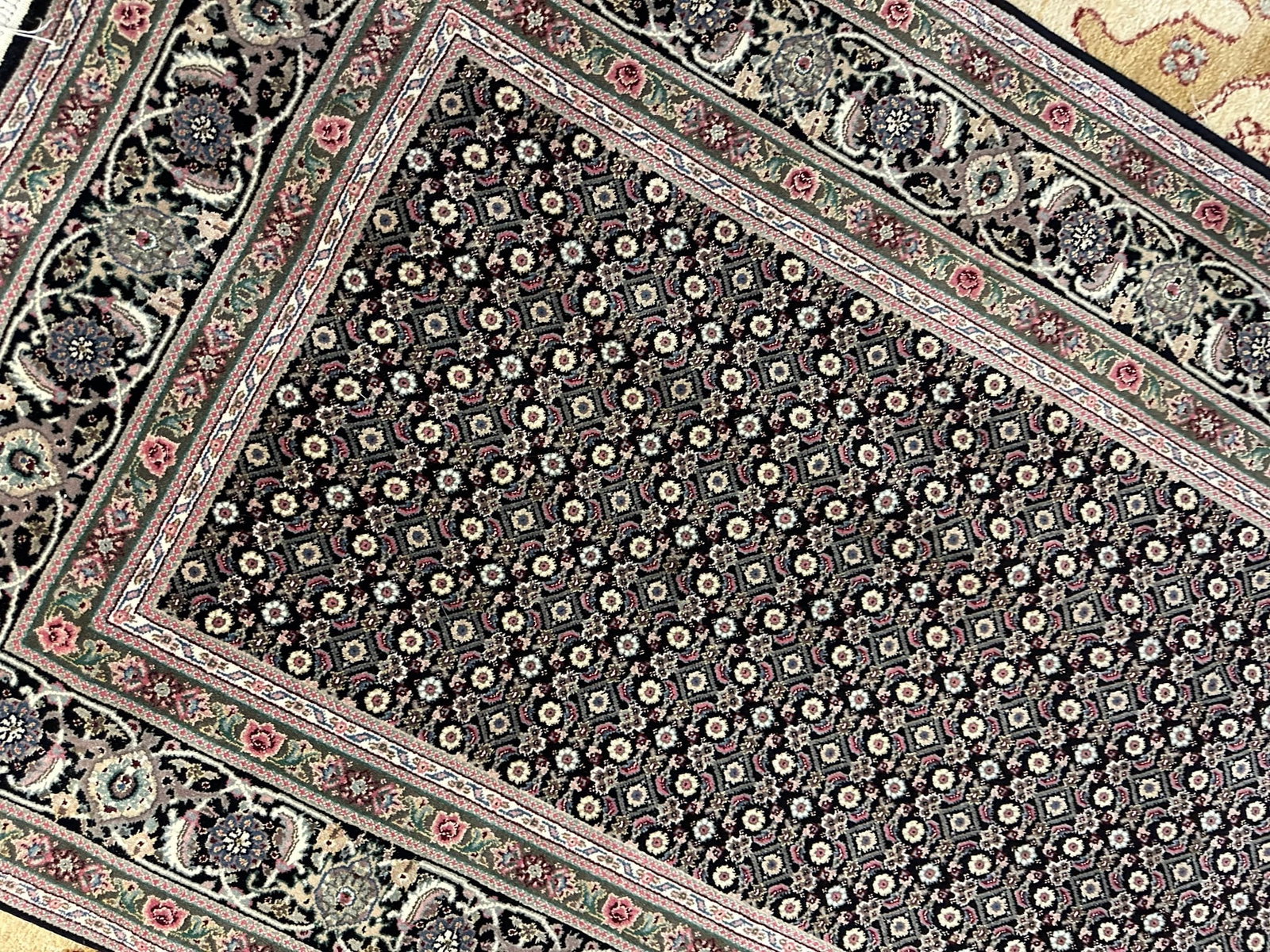 Hand Knotted Agra Tabriz Rug _ 4x6ft - 6