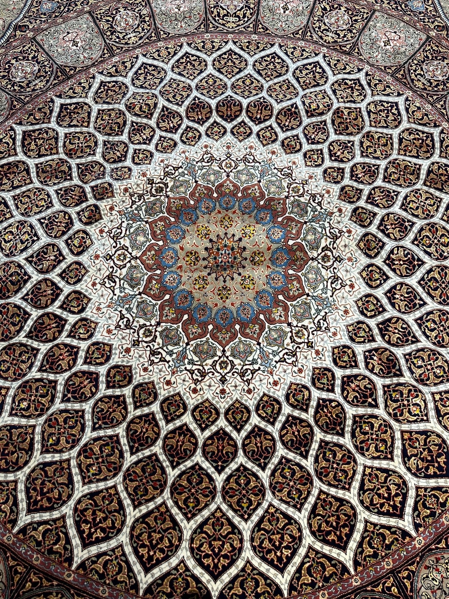 Very Fine Hand Knotted Persian Silk&Wool 60 Raj Tabriz Rug 8.2x8.2 ft - 2