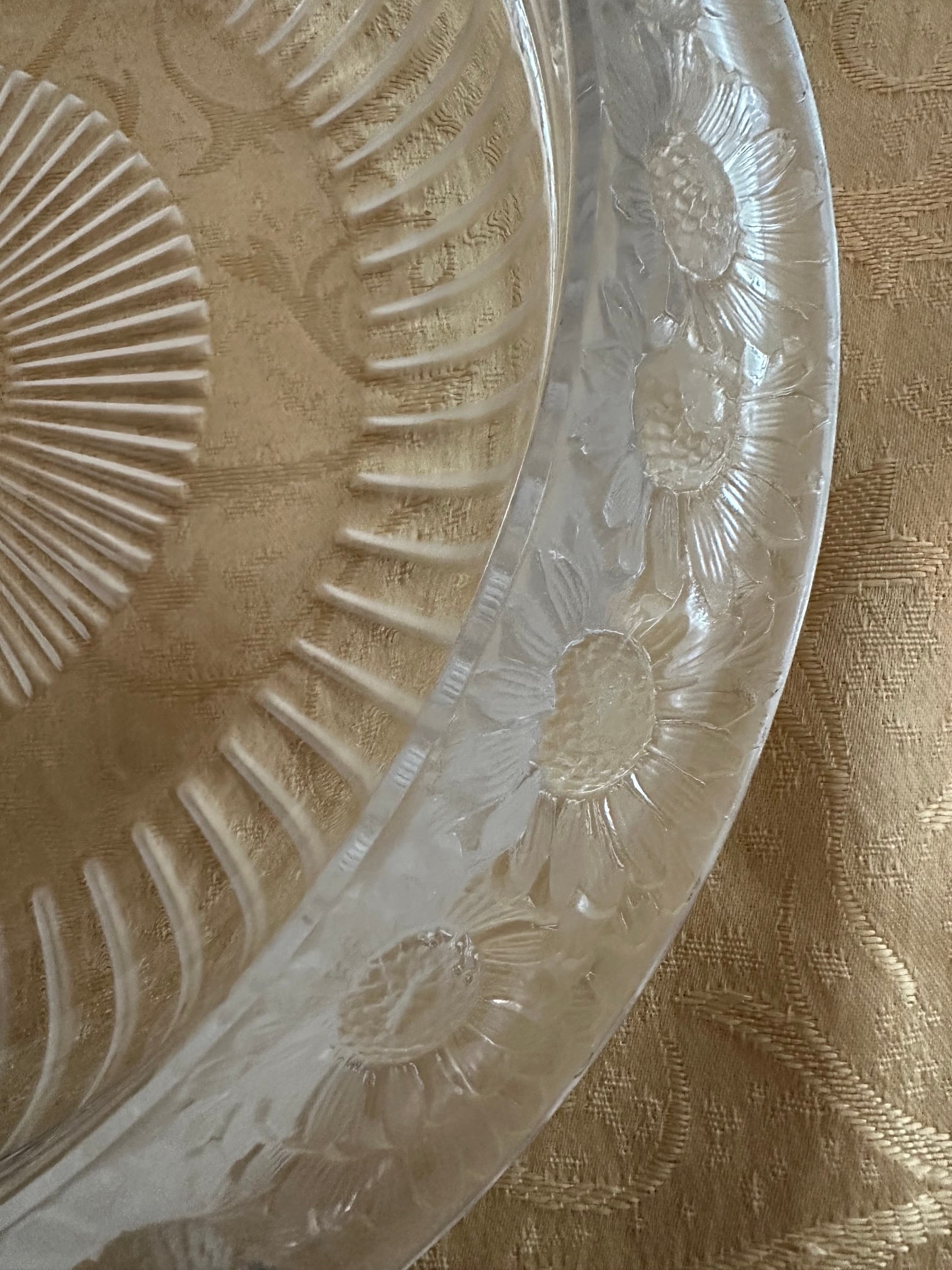 Lalique_Lalique Marguerites Bowl, post-1945 13 inch - 2