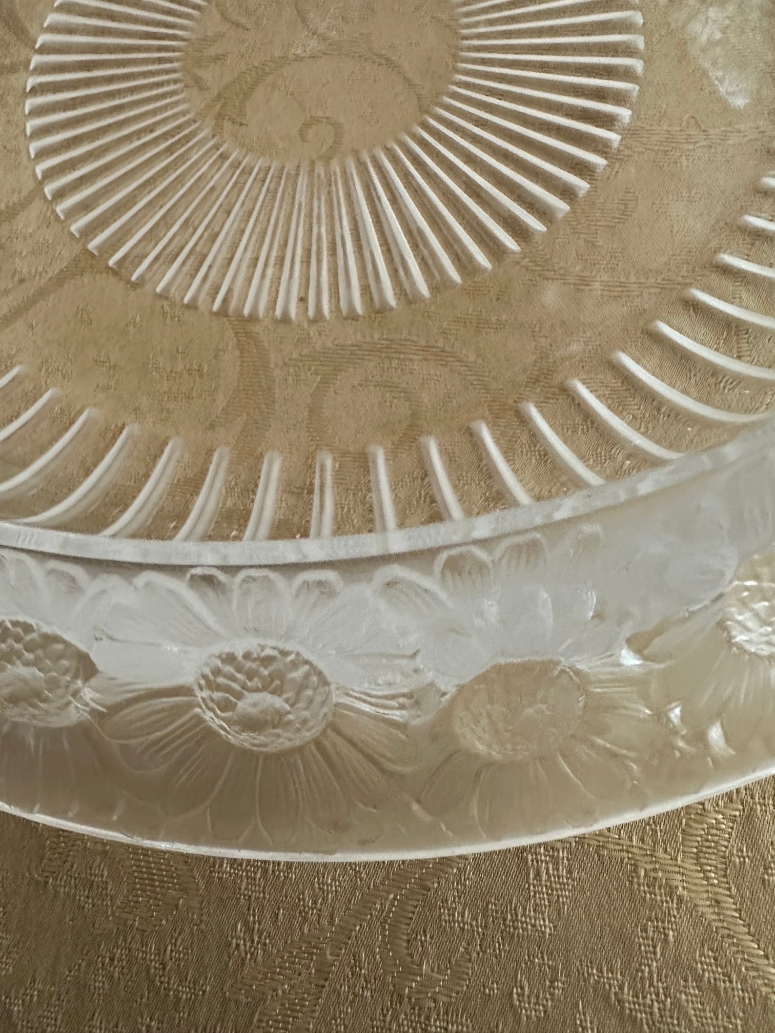 Lalique_Lalique Marguerites Bowl, post-1945 13 inch - 5