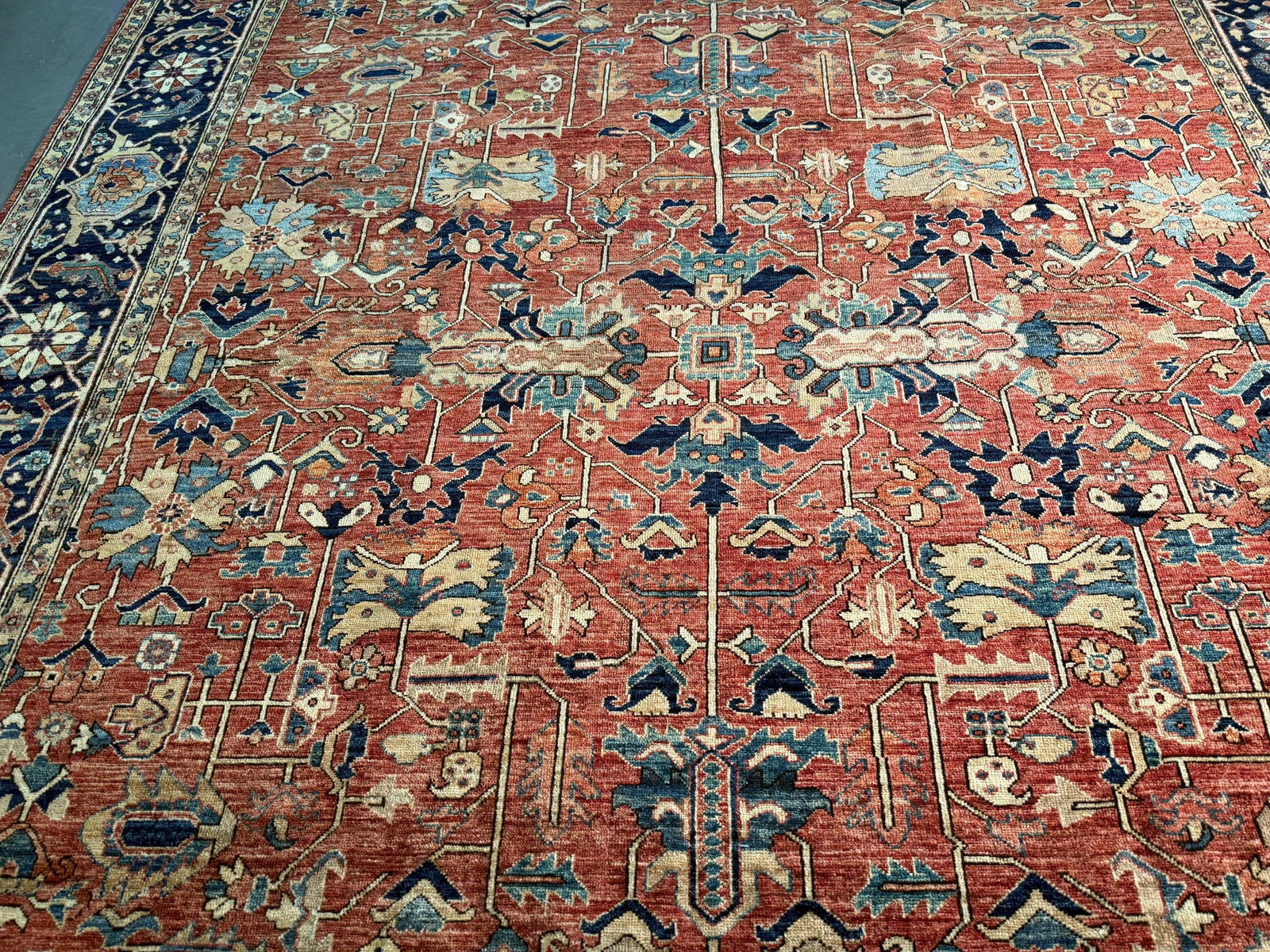 Exquisite Fine Serapi Design Rug 9.1x11.9 - 2