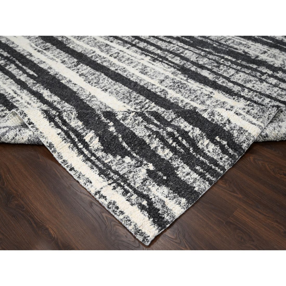 Black and Ivory Modern Design Organic Undyed Wool Oriental Rug - 6