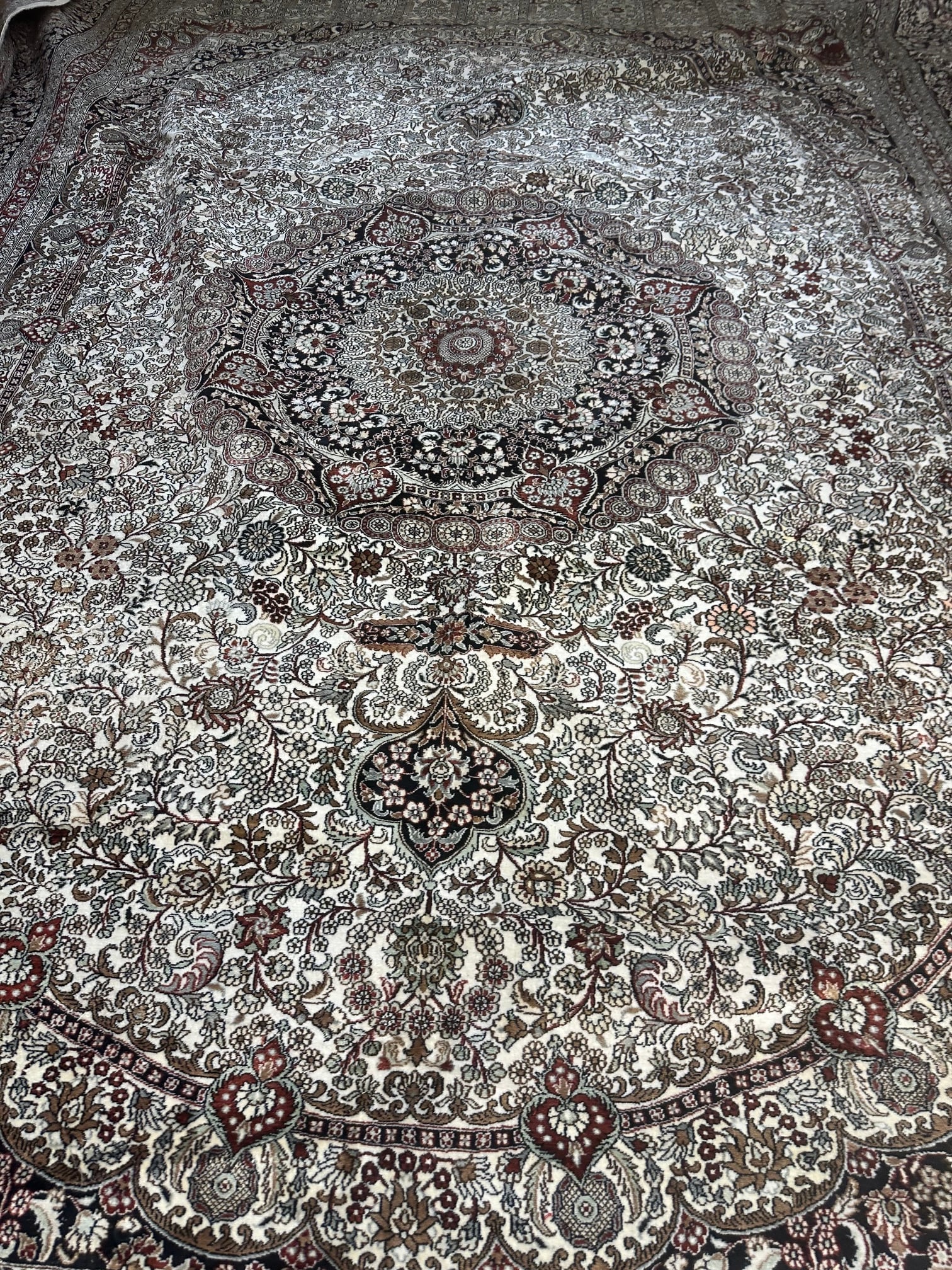 Very Fine Hand Knotted -Hereke 12x18 ft - 18