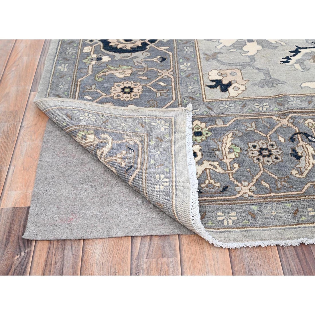 Gray, Afghan Peshawar with Serapi Heriz Design, Wool Hand Knotted Rug - 4