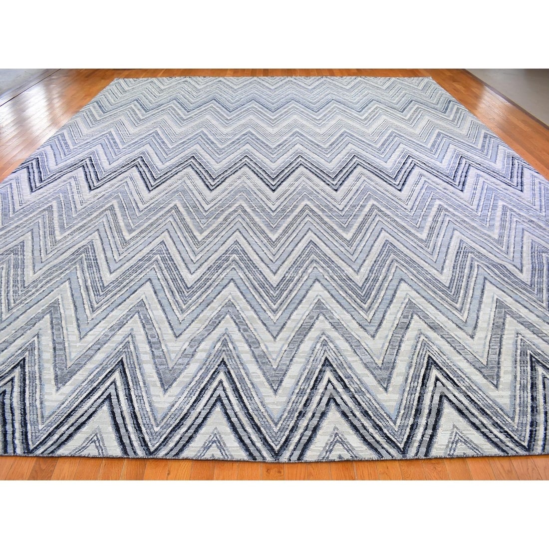 Oversized Gray-Blue Chevron Design Textured Wool and Pure Silk Rug - 2