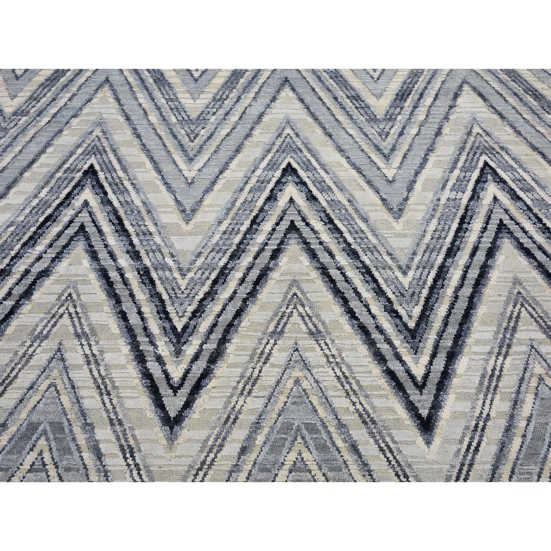 Oversized Gray-Blue Chevron Design Textured Wool and Pure Silk Rug - 4