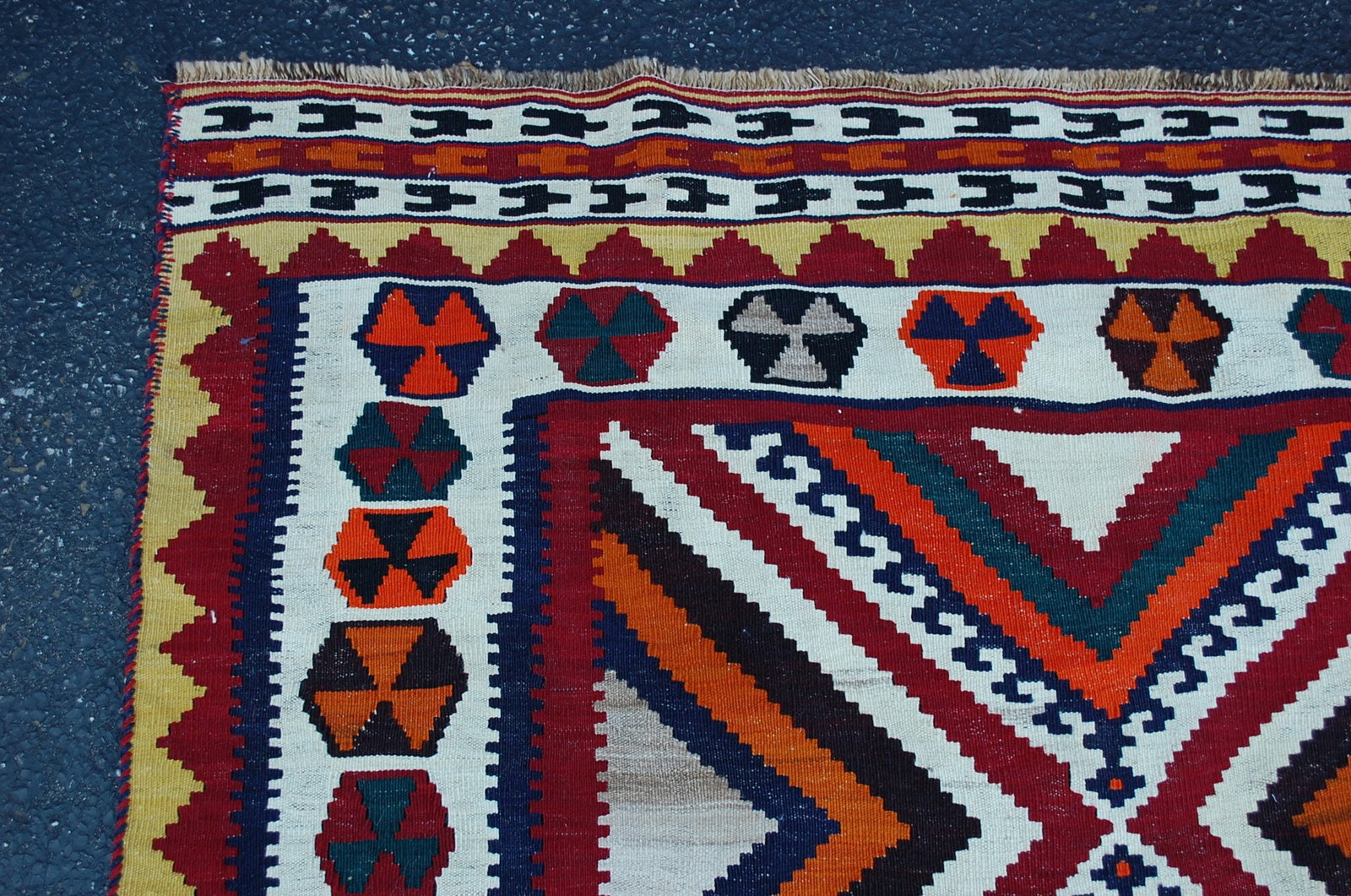 Persian SHIRAZ QSHKAI KILIM RUG ,5'3" x 19'9" - 4