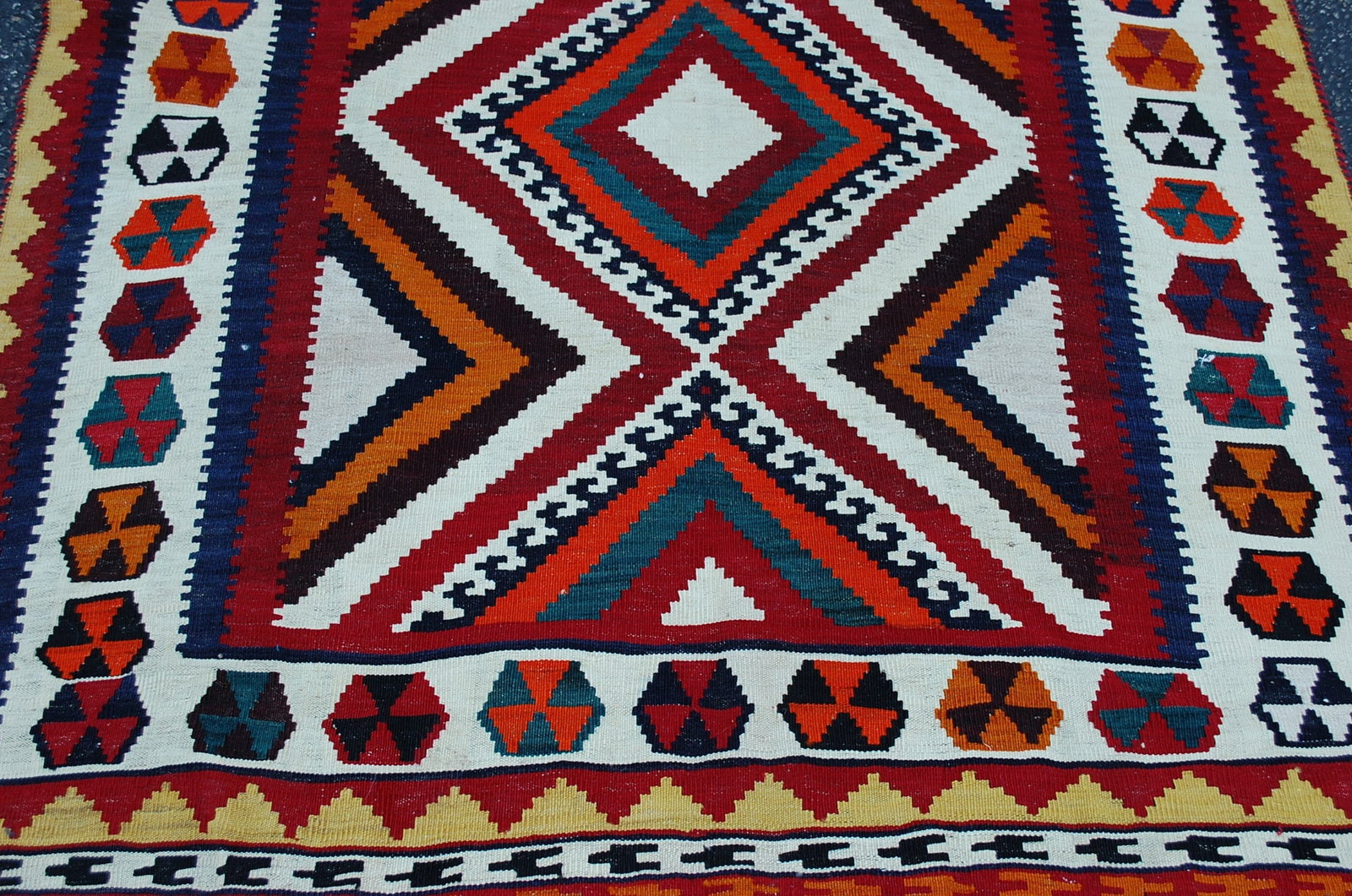 Persian SHIRAZ QSHKAI KILIM RUG ,5'3" x 19'9" - 7