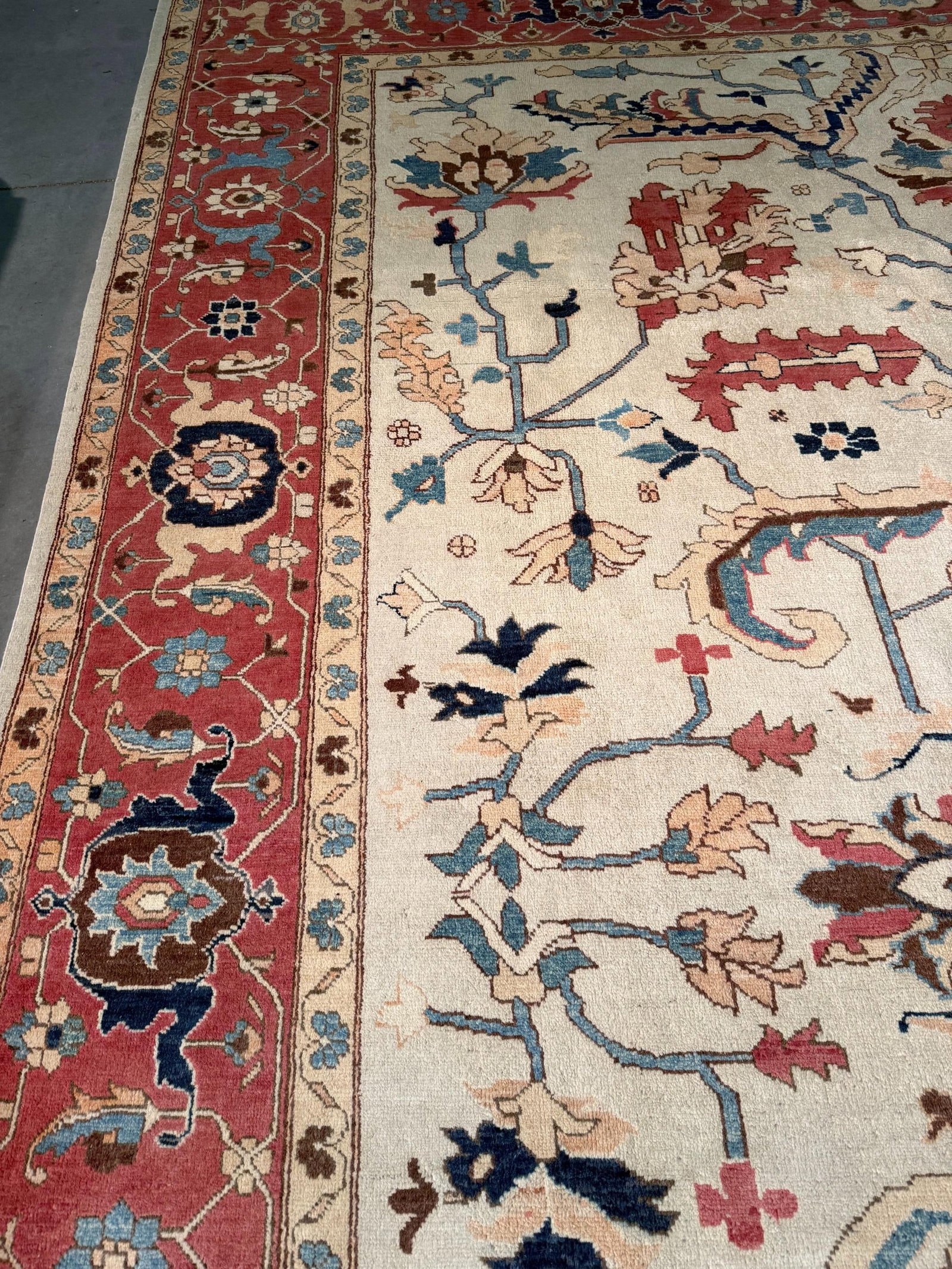 Fine Oversize Serapi Design rug 9.9x13 - 5
