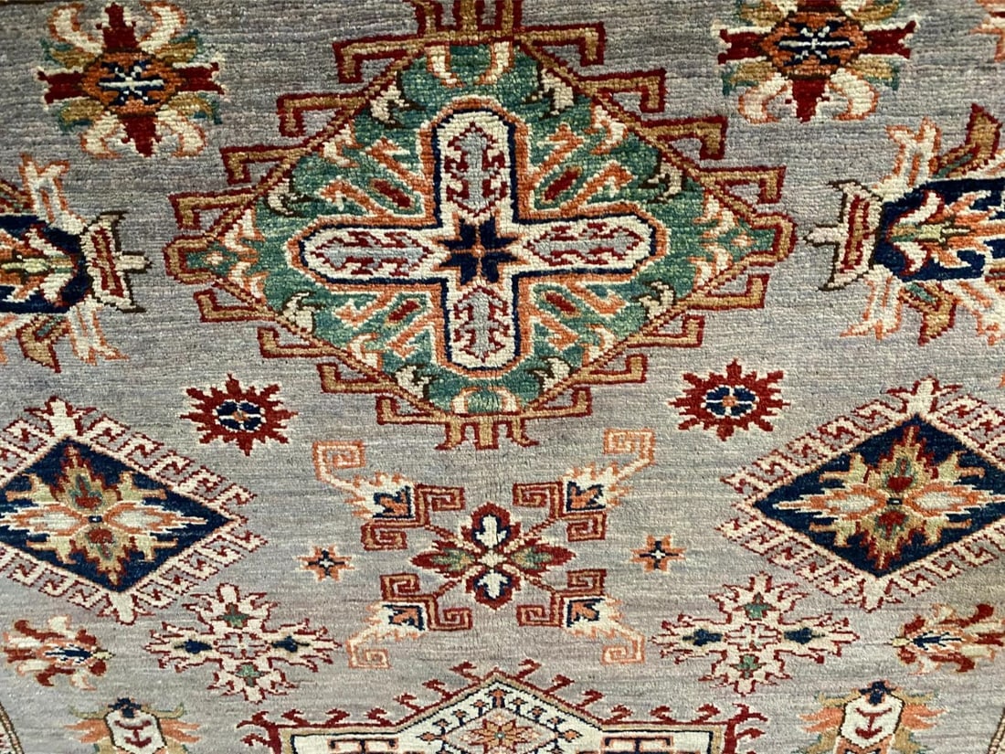 EXQUISITE FINE SUPER KAZAK RUG 5'.1"x6'.7" - 3