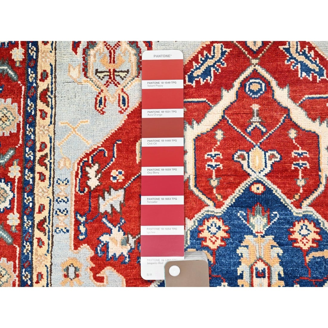 Red, Serapi Heriz Design, Soft Wool, Hand Knotted, Oriental Rug - 4