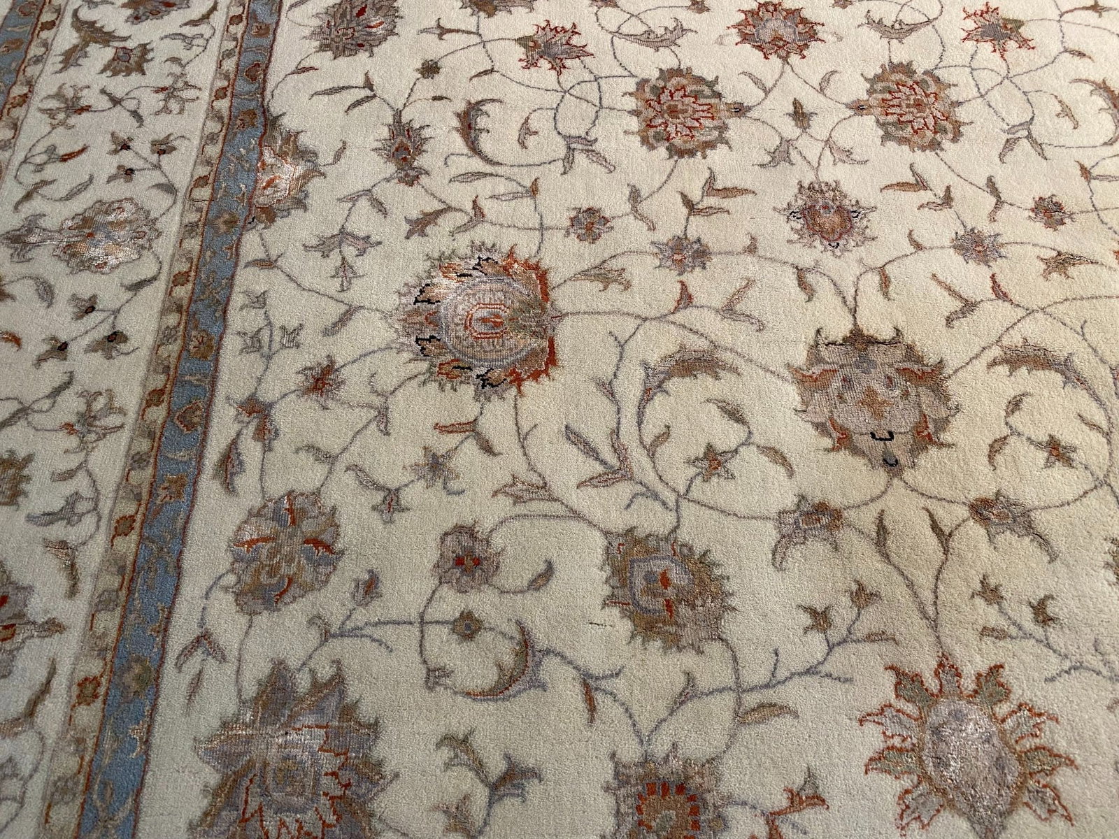 EXQUISITE SILK andWOOL RUG 6.1x9.1 - 2