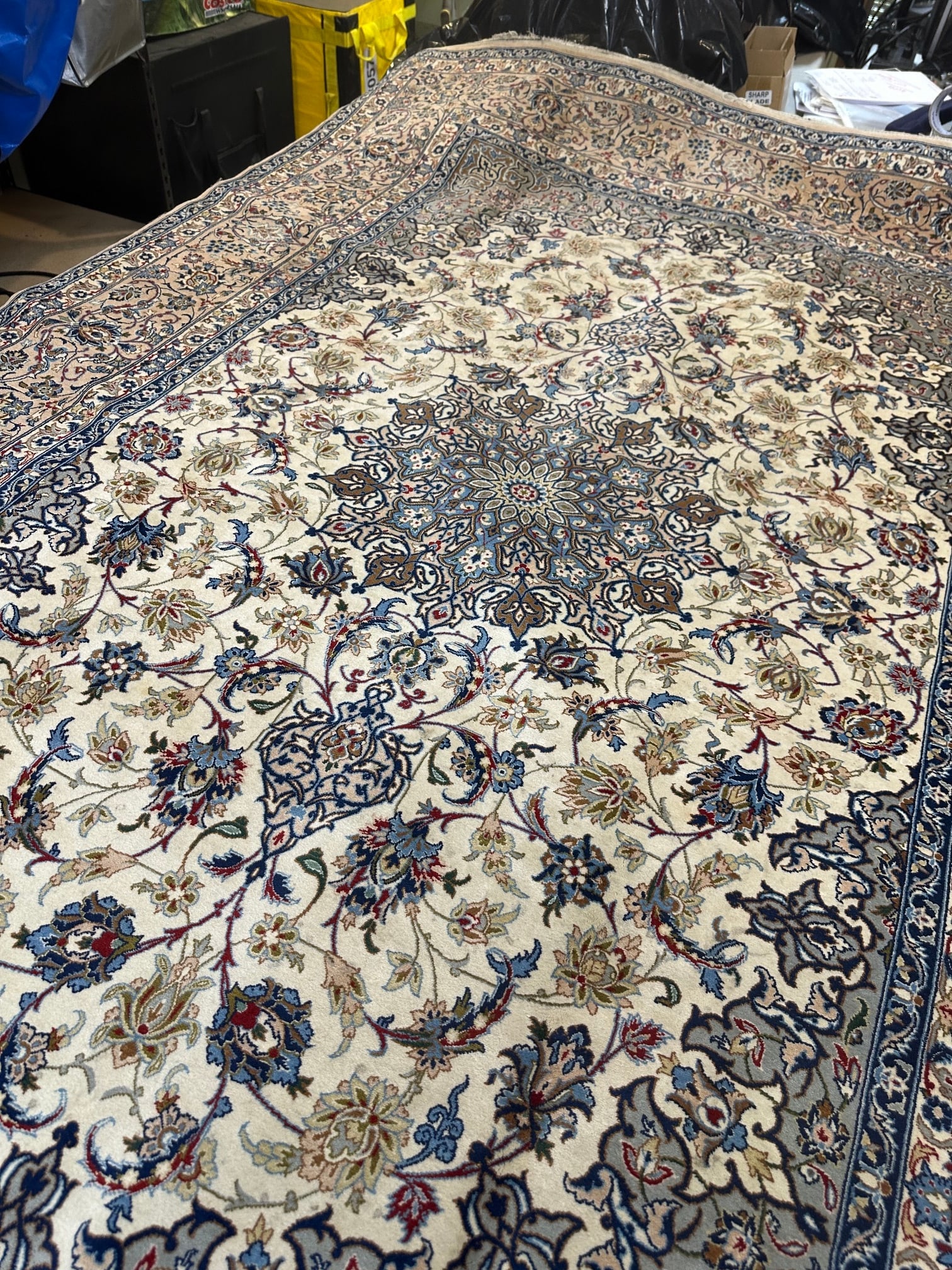 Very Fine Hand Knotted Persian SilkandWool Esfahan Rug 5.4x7.10 ft - 10