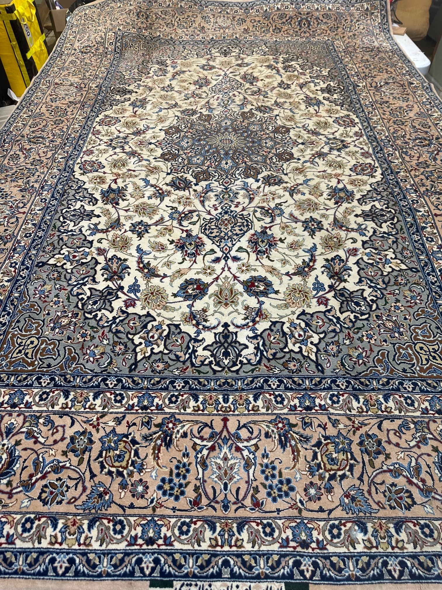 Very Fine Hand Knotted Persian SilkandWool Esfahan Rug 5.4x7.10 ft - 11