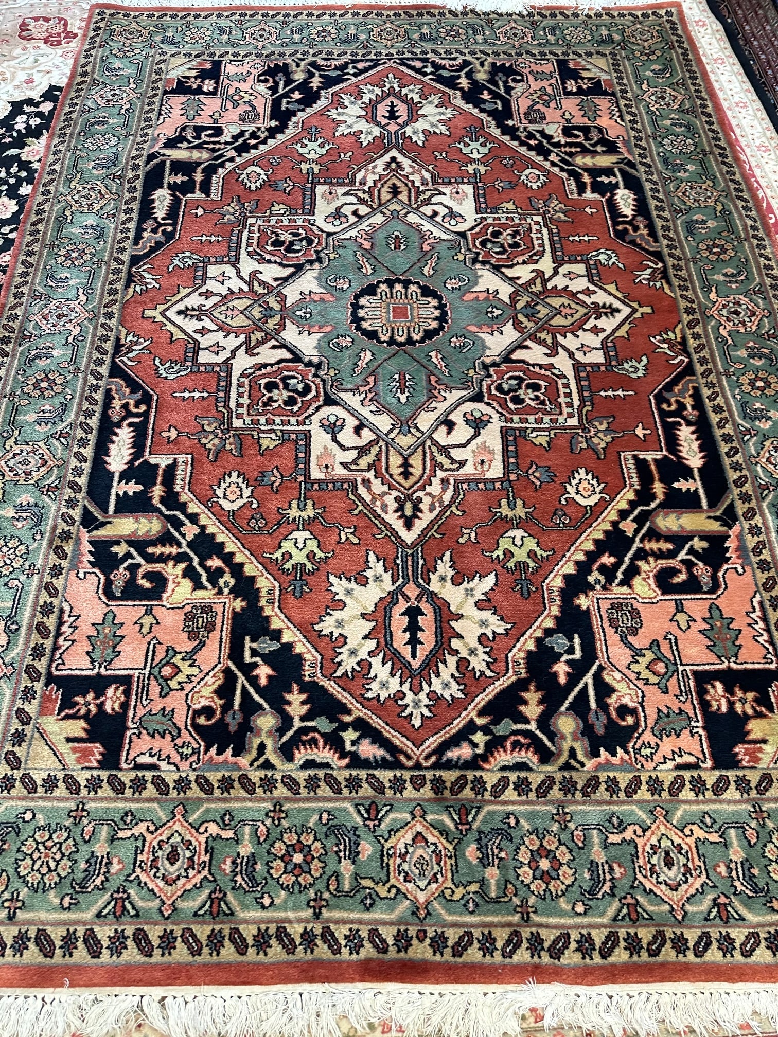 Hand Knotted Heriz Rug 6x9. ft - 8