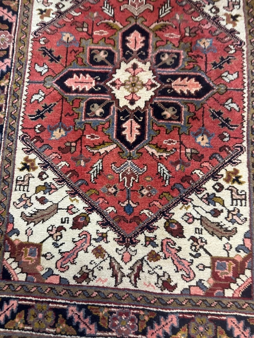Hand Knotted Wool Herizz Rug 4.2x3.2 ft. - 2