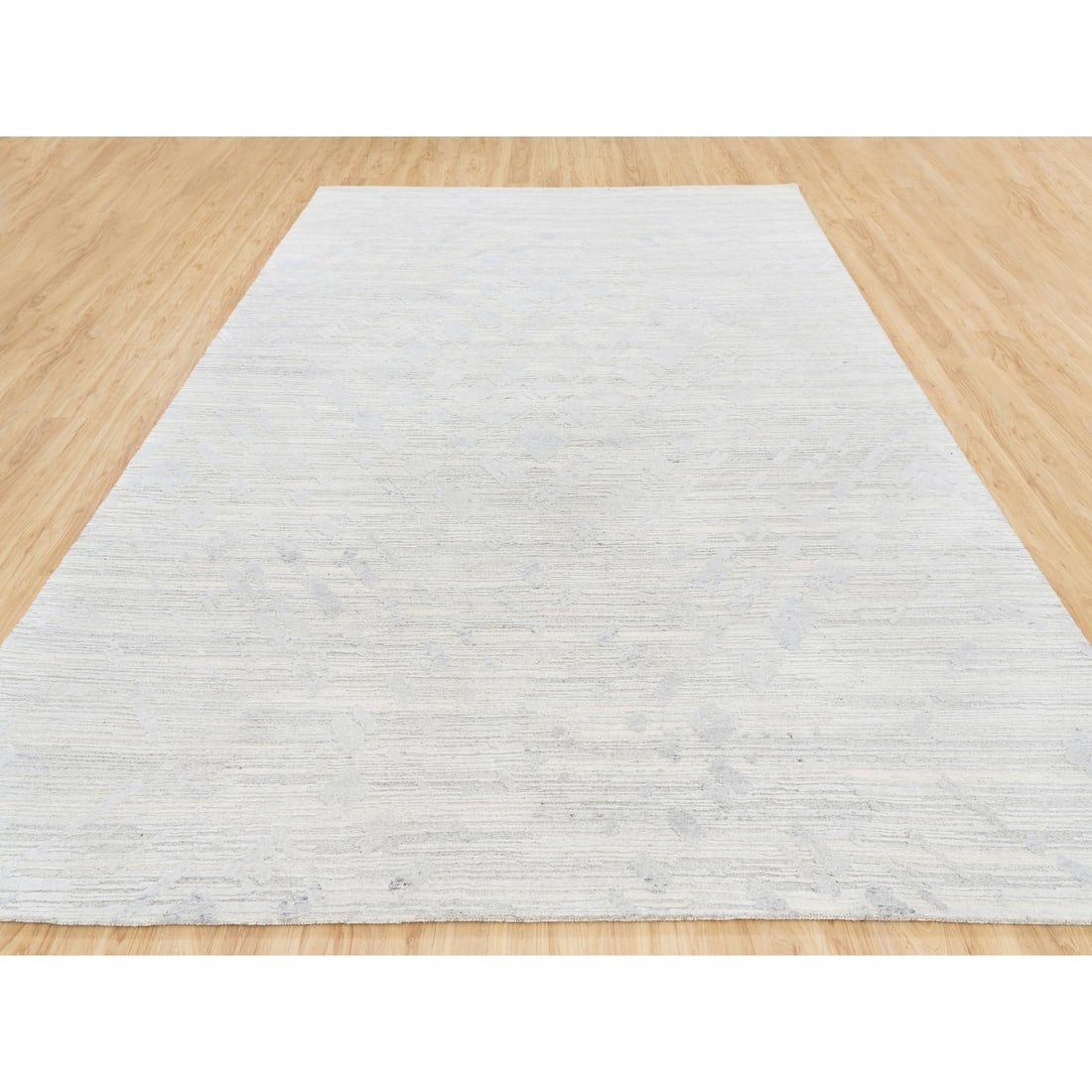 Hand Spun Undyed Natural Wool Modern Light Gray Cut And Loop Pile Rug - 2